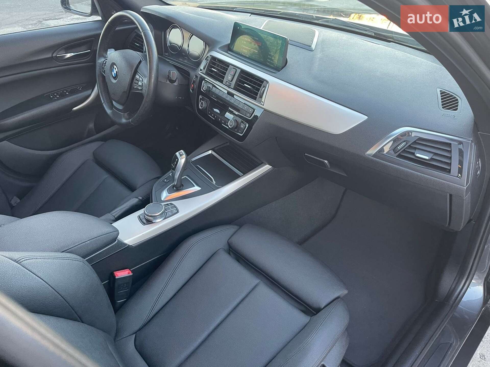 BMW 1 Series 2017 VIN WBA1R510607A46199 фото оголошення 25 з 38
