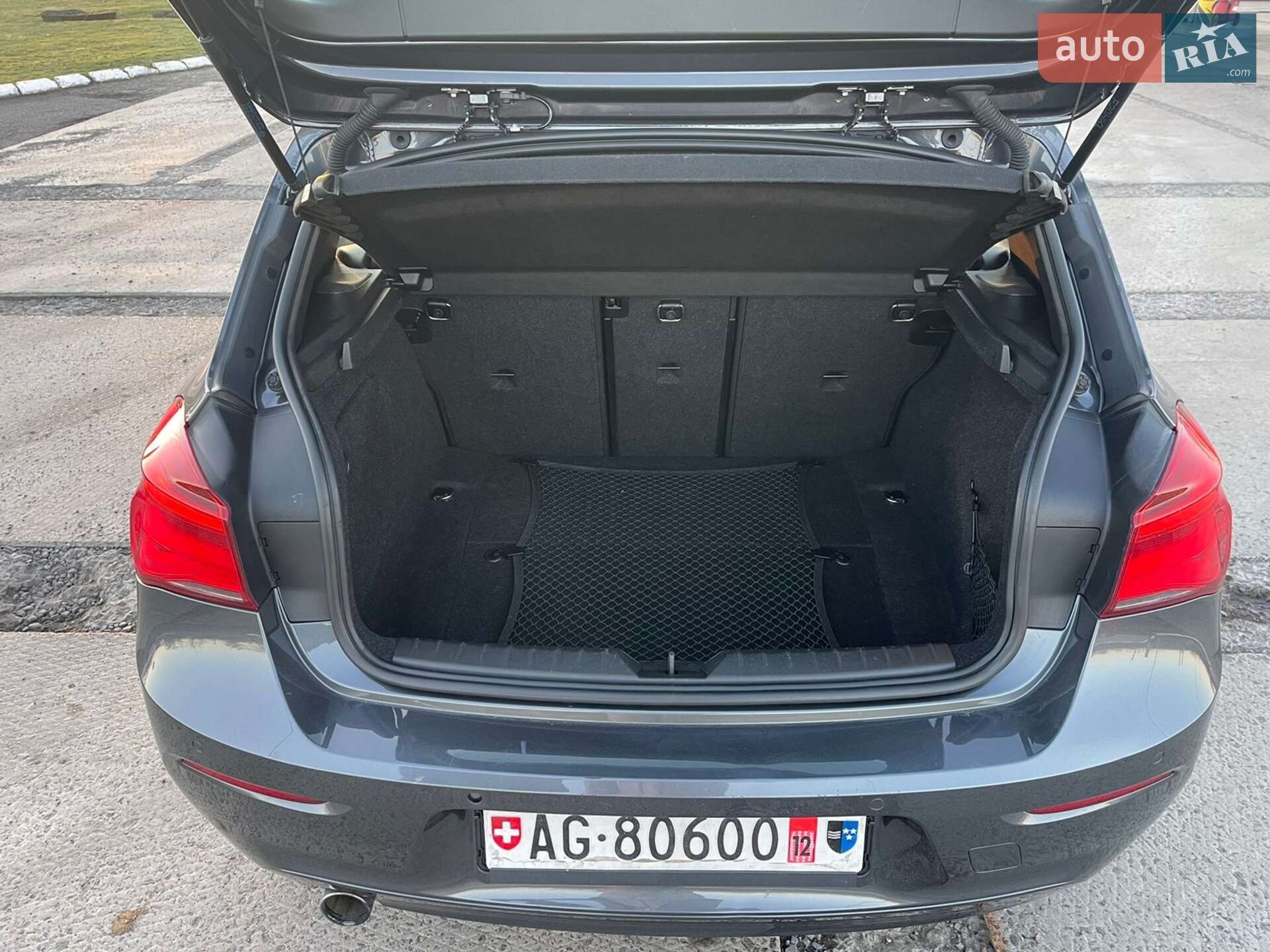 BMW 1 Series 2017 VIN WBA1R510607A46199 фото оголошення 37 з 38