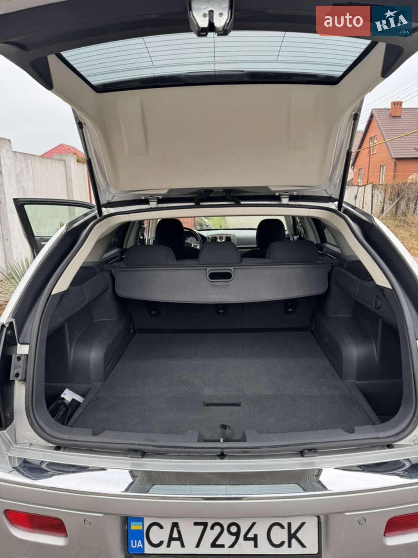 Chrysler 300C 2008 VIN 1A8G7E7V28Y121854 фото оголошення 10 з 14
