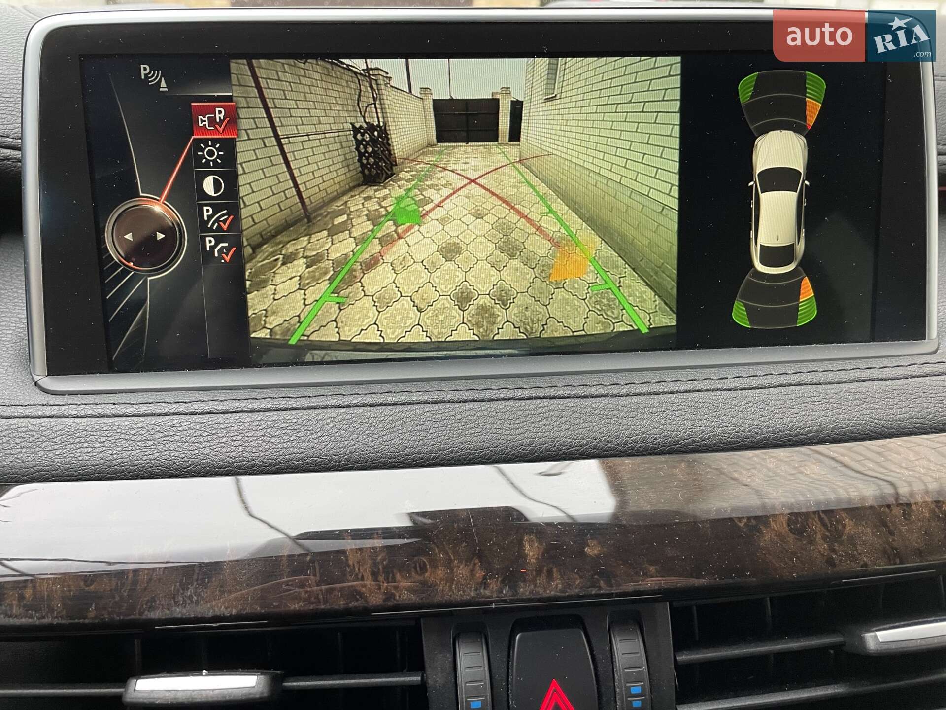 BMW X6 2015 VIN 5UXKU2C55F0N77274 фото оголошення 12 з 21
