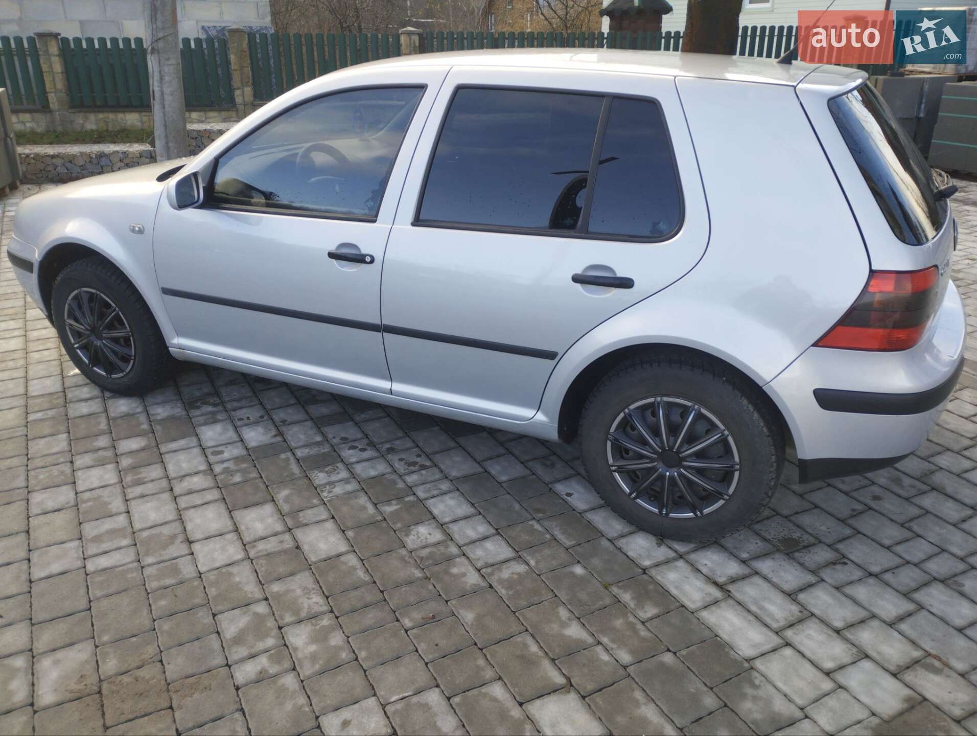 Volkswagen Golf 2000 VIN WVWZZZ1JZYW715411 фото оголошення 6 з 13