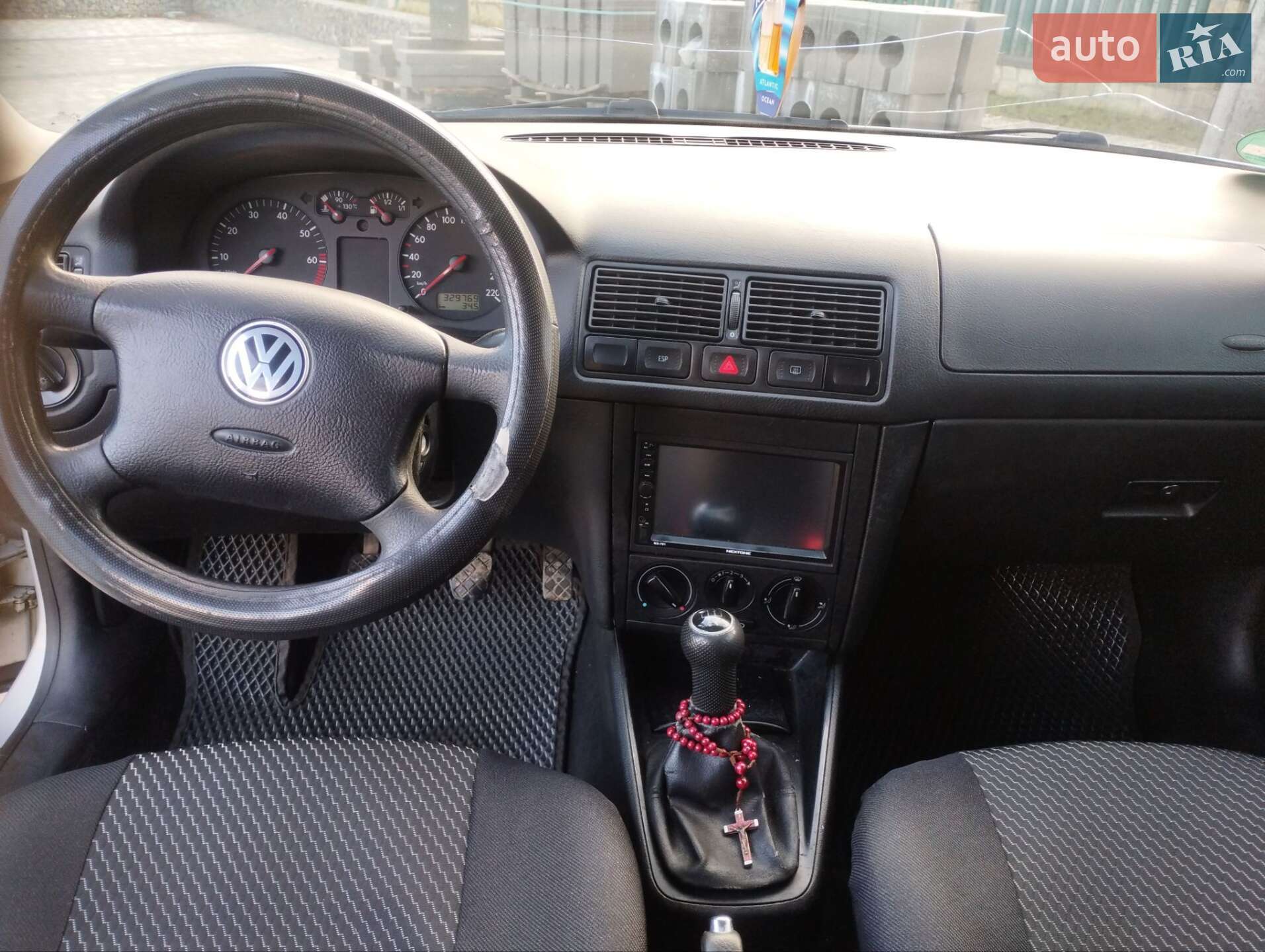 Volkswagen Golf 2000 VIN WVWZZZ1JZYW715411 фото оголошення 8 з 13