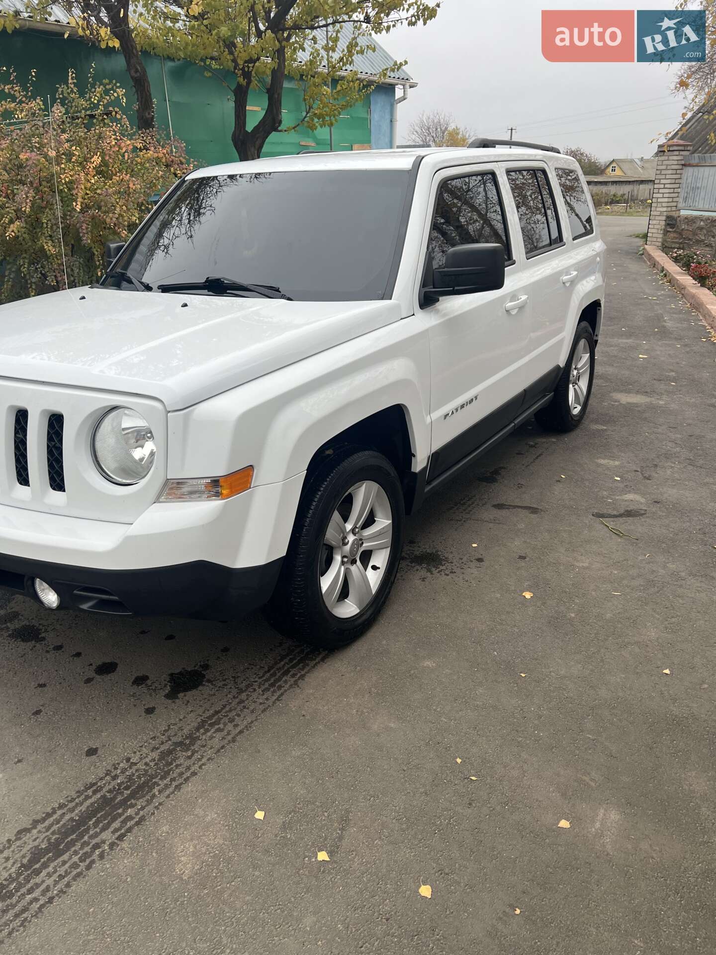Jeep Patriot 2016 VIN 1C4NJRFBXGD738990 фото оголошення 2 з 9
