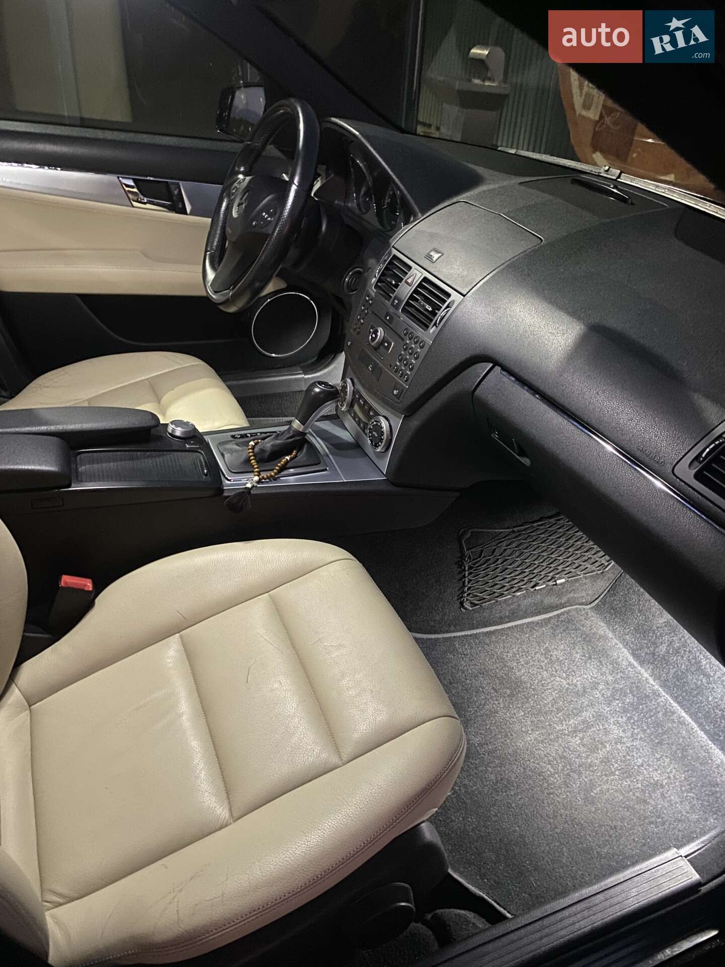 Mercedes-Benz C-Class 2010 VIN WDD2040251A374860 фото оголошення 20 з 23