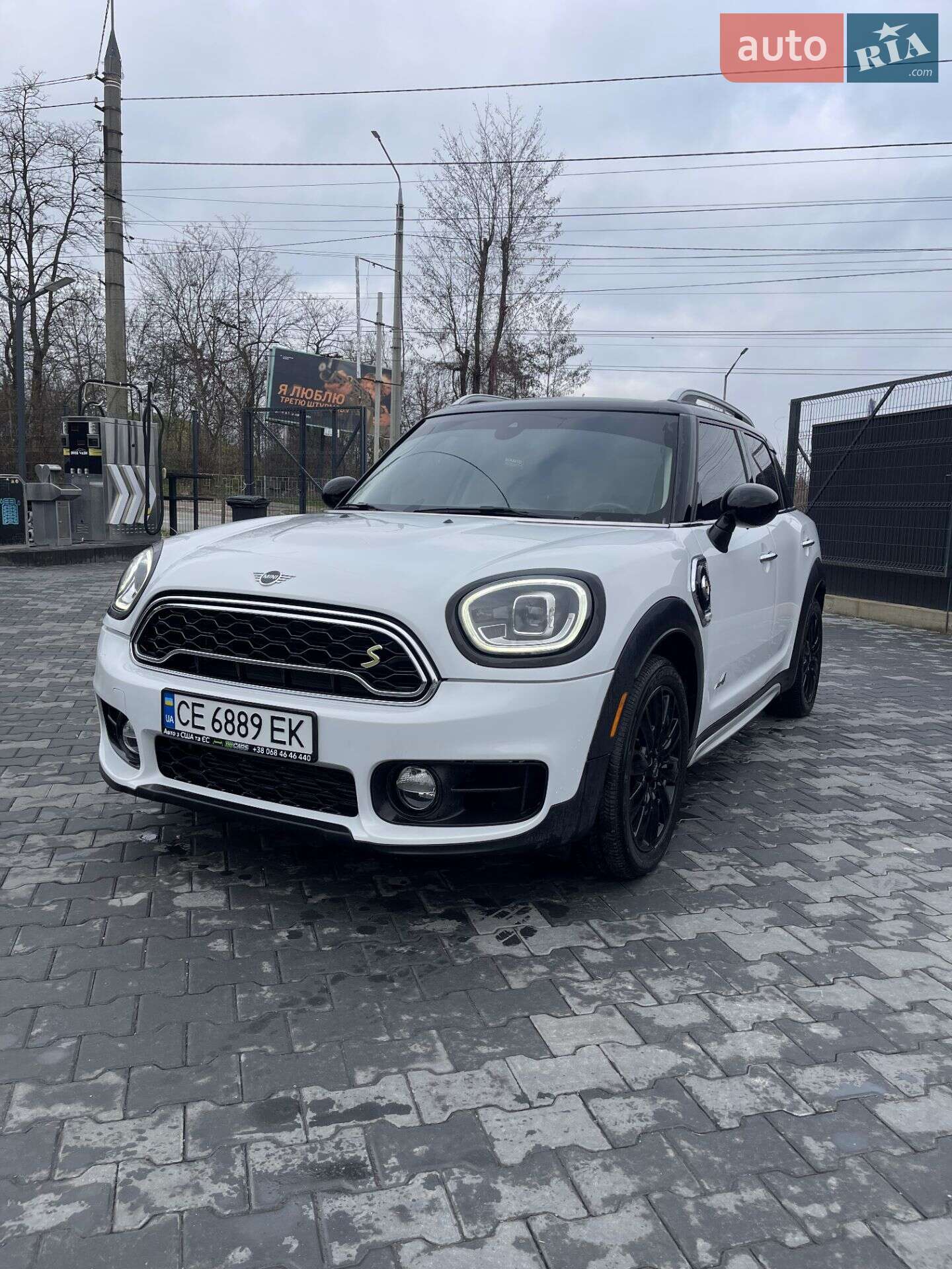 Mini Countryman 2018 VIN WMZYU7C55K3F94550 фото оголошення 2 з 38