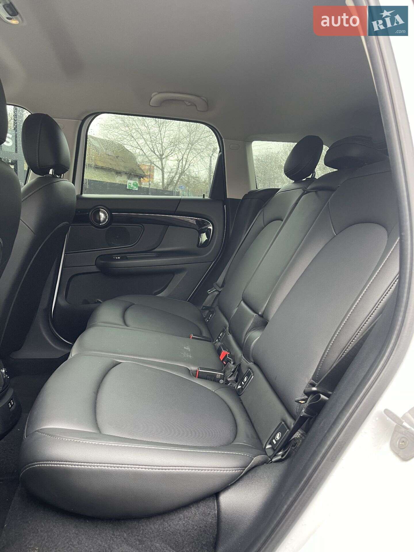 Mini Countryman 2018 VIN WMZYU7C55K3F94550 фото оголошення 10 з 38