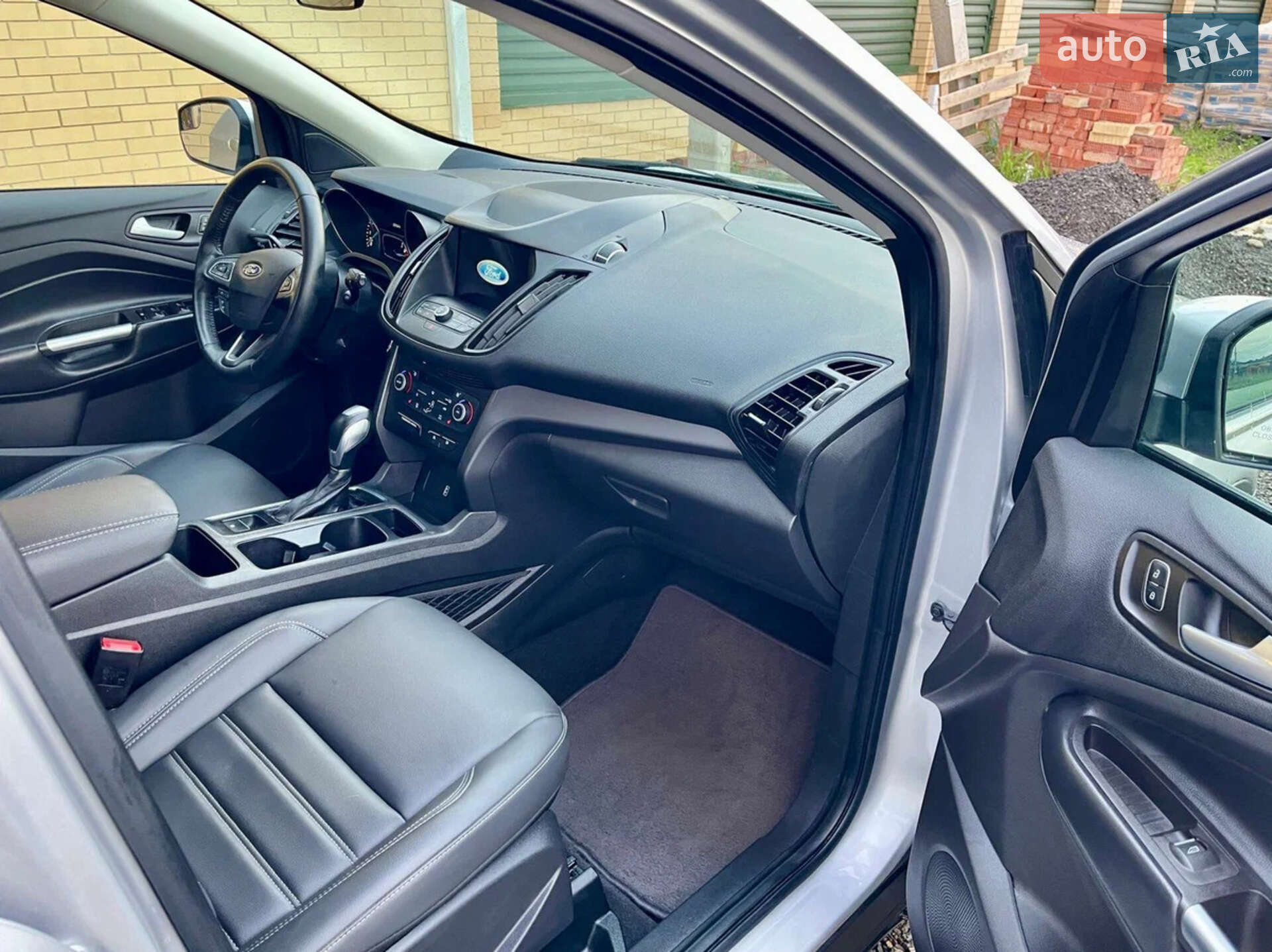 Ford Escape 2019 VIN 1FMCU0HD9KUC36453 фото оголошення 6 з 12