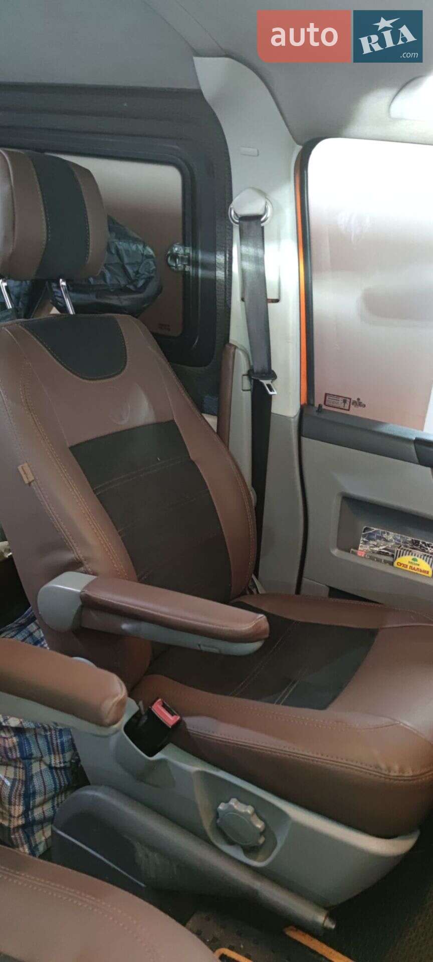 Volkswagen Transporter 2008 VIN WV1ZZZ7HZ8H138448 фото оголошення 2 з 31