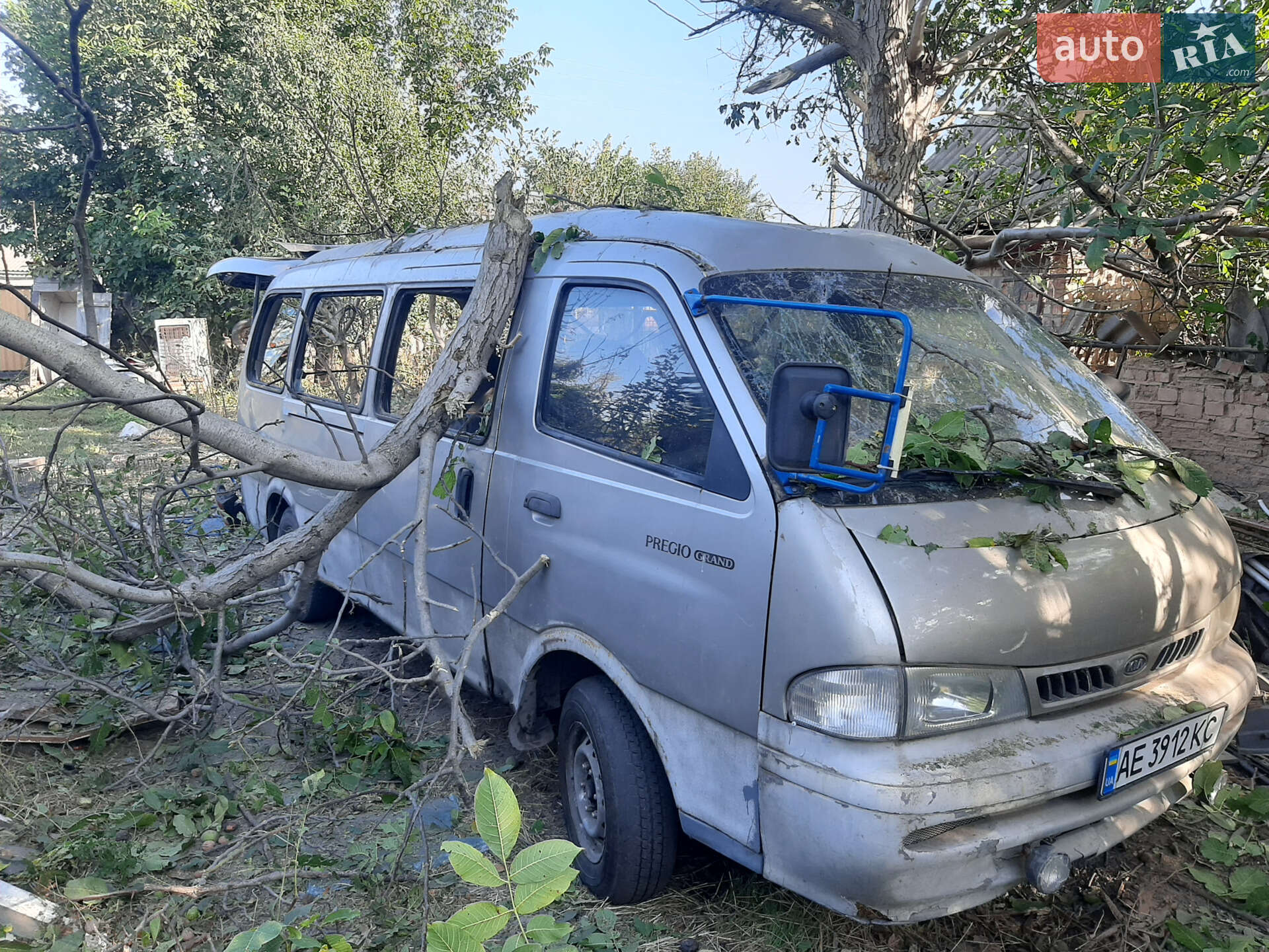 Kia Pregio 2000 VIN KNHTS7322Y7012318 фото оголошення 2 з 4
