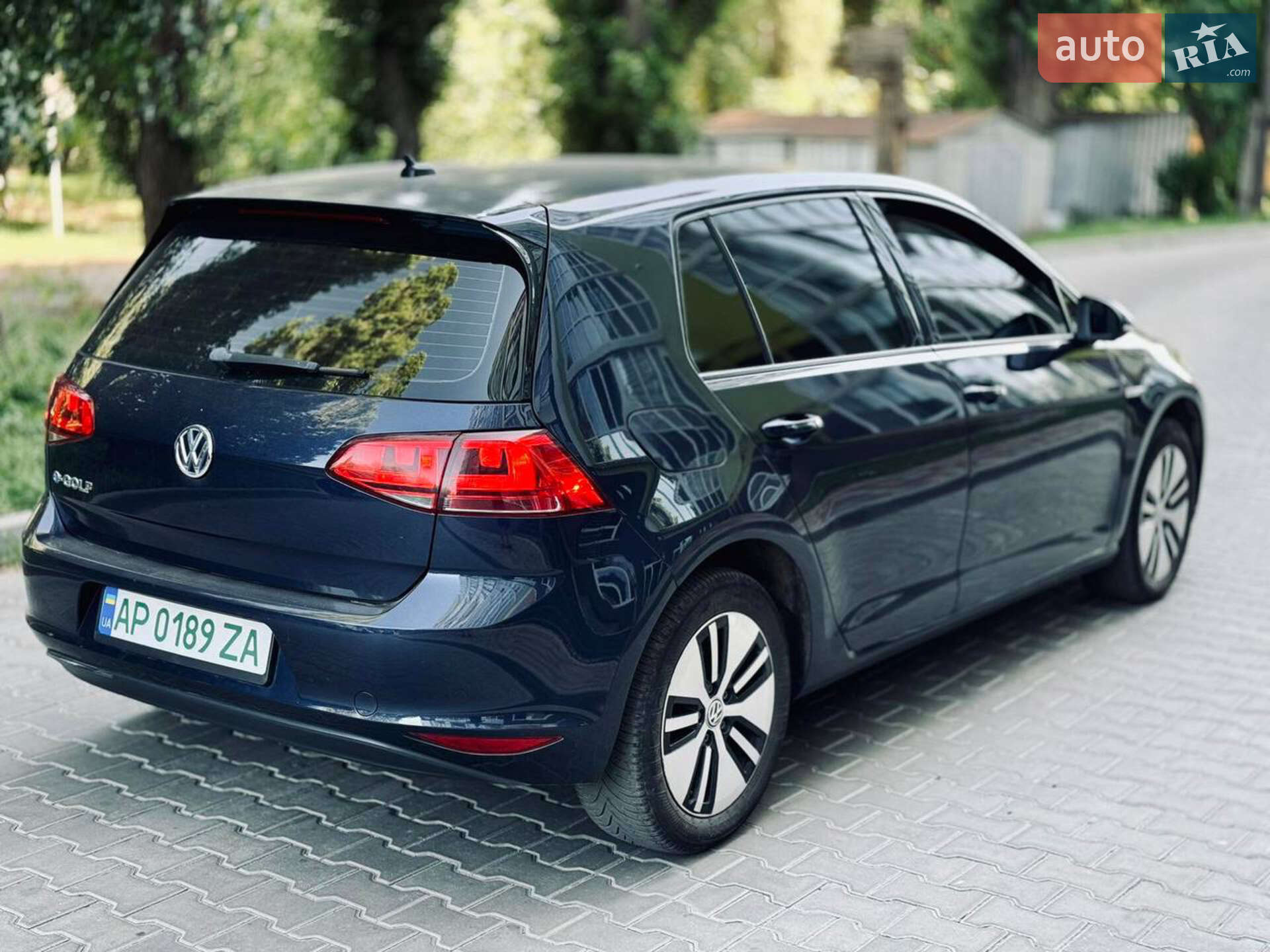 Volkswagen e-Golf 2016 VIN WVWKP7AU1GW913503 фото оголошення 3 з 11