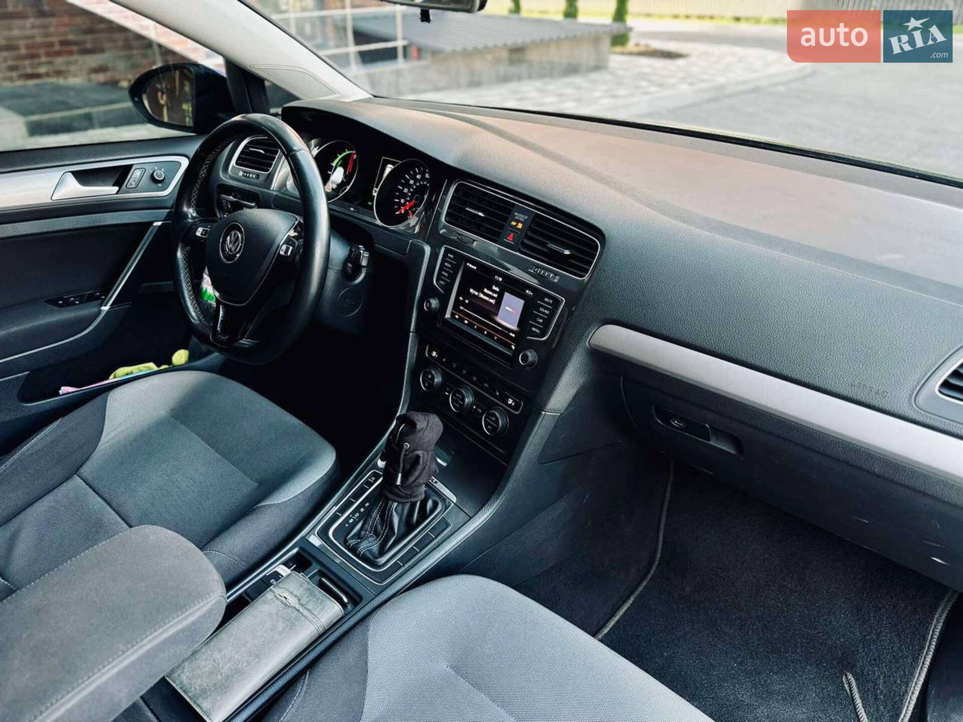 Volkswagen e-Golf 2016 VIN WVWKP7AU1GW913503 фото оголошення 11 з 11