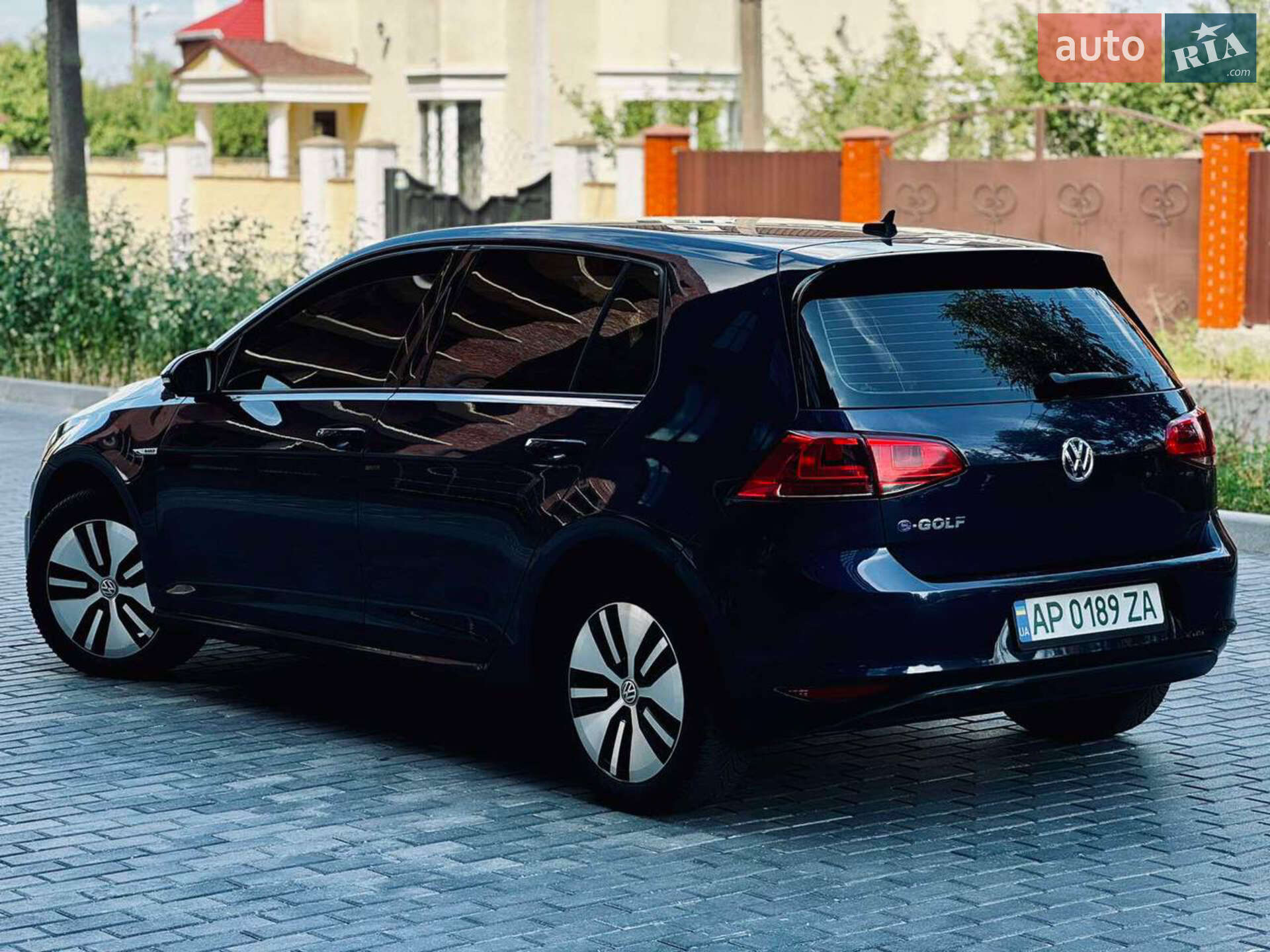 Volkswagen e-Golf 2016 VIN WVWKP7AU1GW913503 фото оголошення 10 з 11