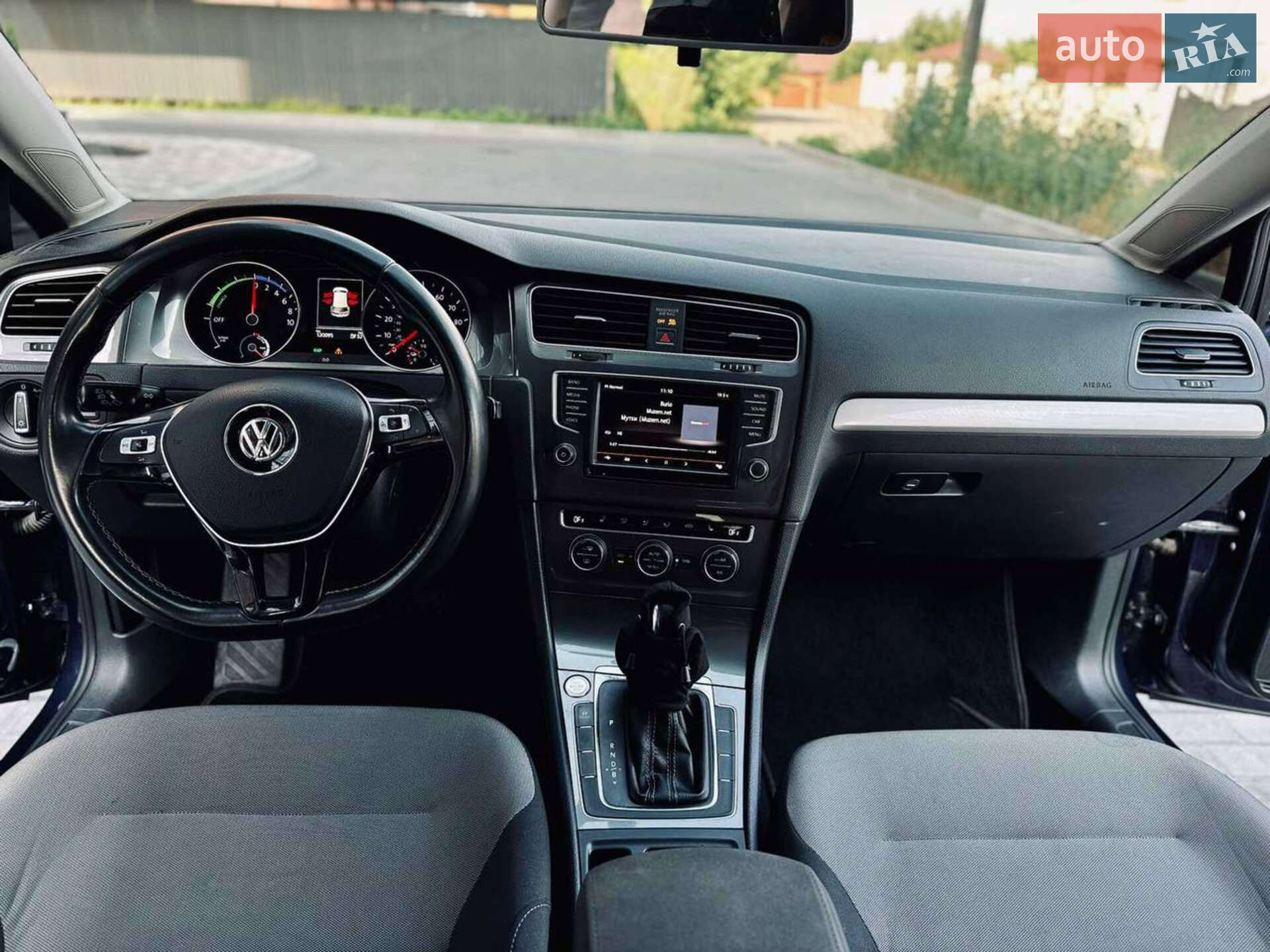 Volkswagen e-Golf 2016 VIN WVWKP7AU1GW913503 фото оголошення 9 з 11