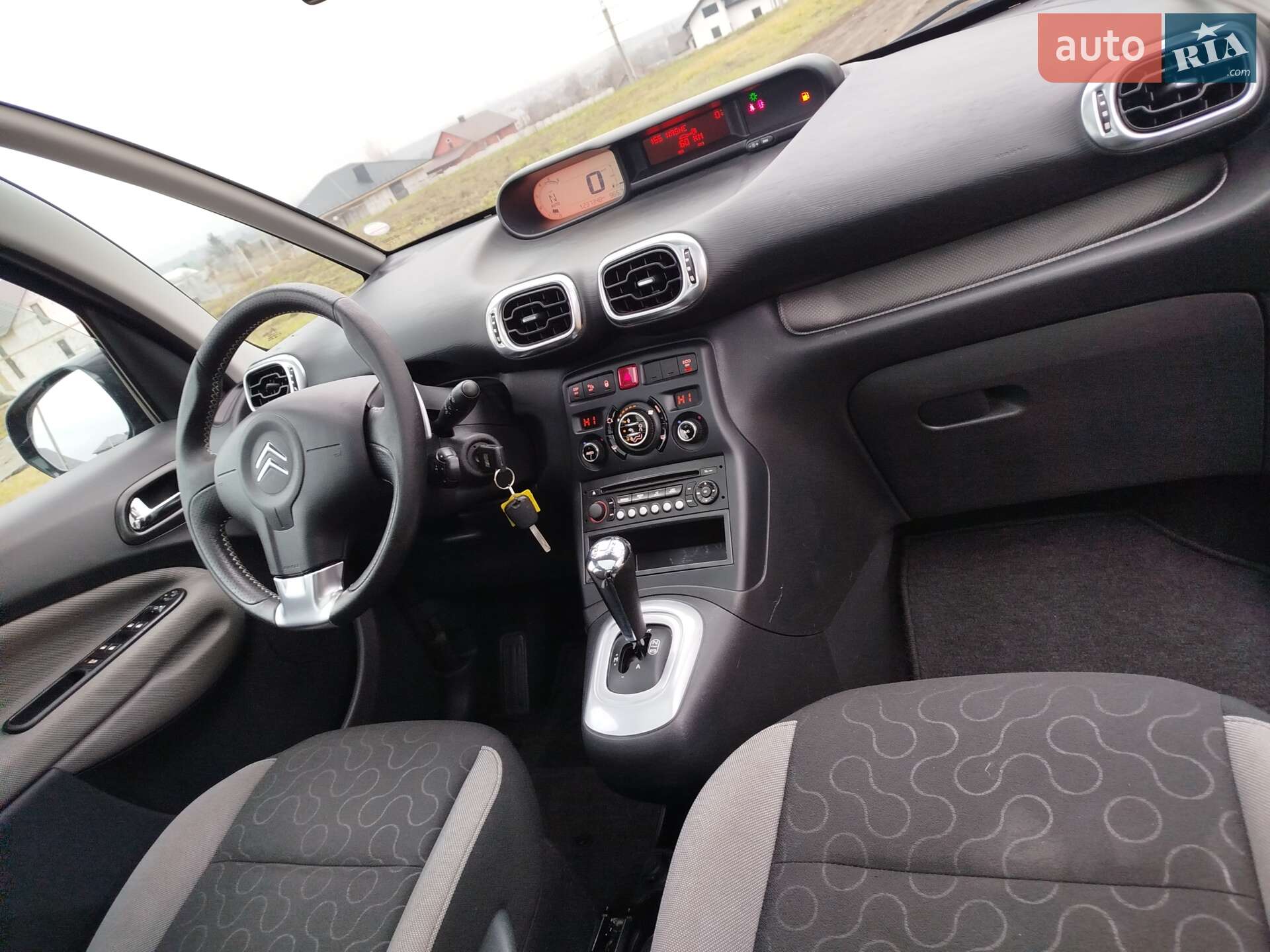 Citroen C3 Picasso 2012 VIN VF7SH9HP8CT524401 фото оголошення 10 з 36