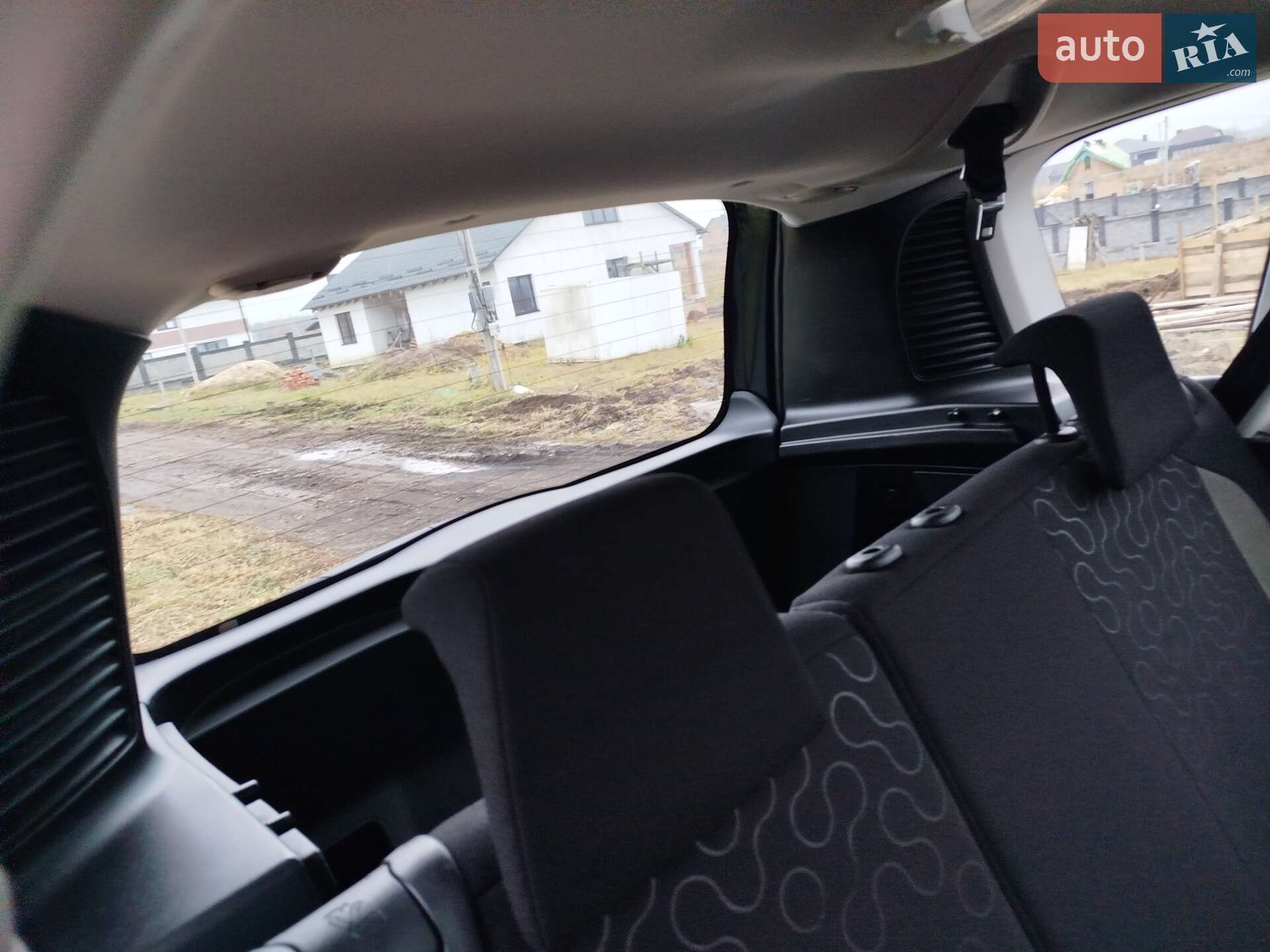 Citroen C3 Picasso 2012 VIN VF7SH9HP8CT524401 фото оголошення 12 з 36