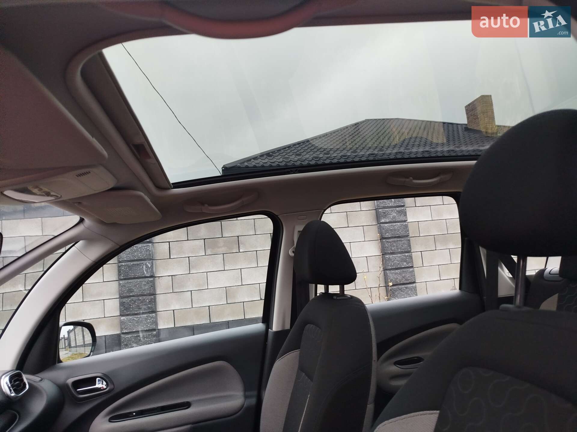 Citroen C3 Picasso 2012 VIN VF7SH9HP8CT524401 фото оголошення 24 з 36