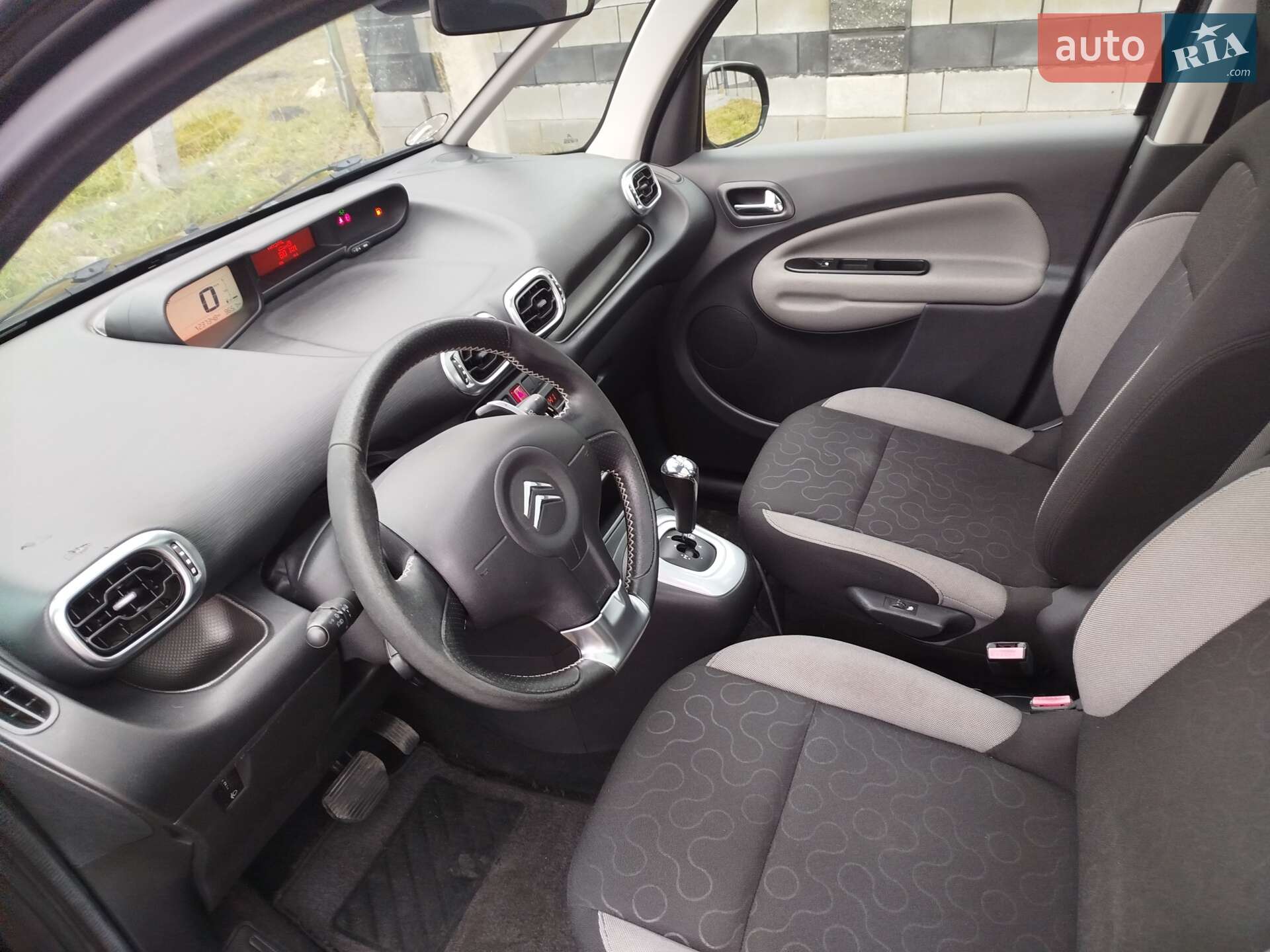 Citroen C3 Picasso 2012 VIN VF7SH9HP8CT524401 фото оголошення 25 з 36