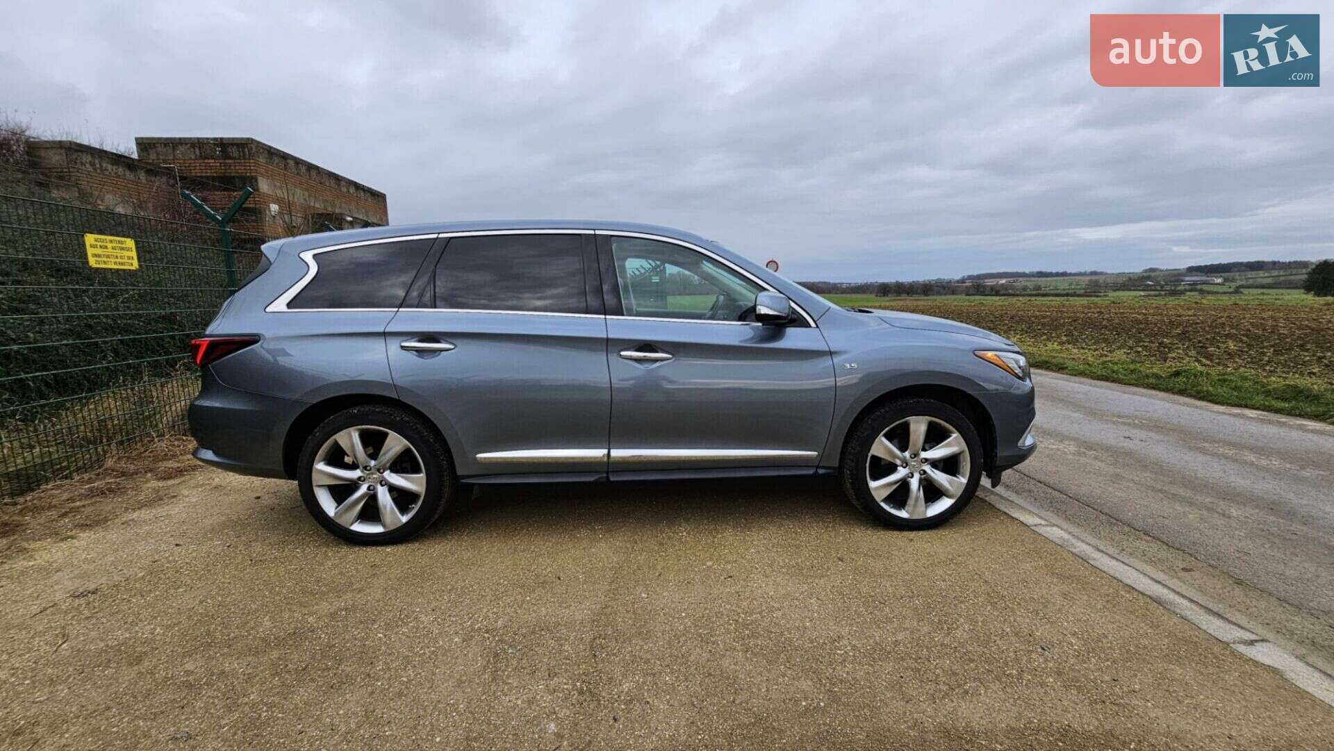 Infiniti QX60 2016 VIN 5N1AL0MM3GC525664 фото оголошення 2 з 13