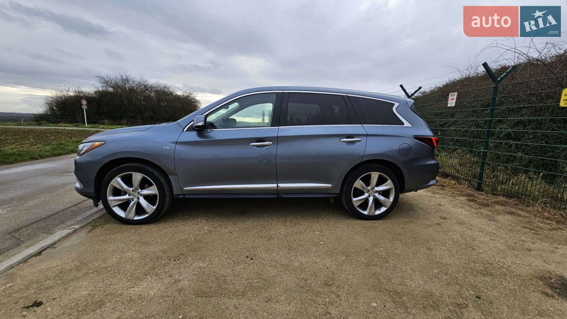 Infiniti QX60 2016 VIN 5N1AL0MM3GC525664 фото оголошення 4 з 13