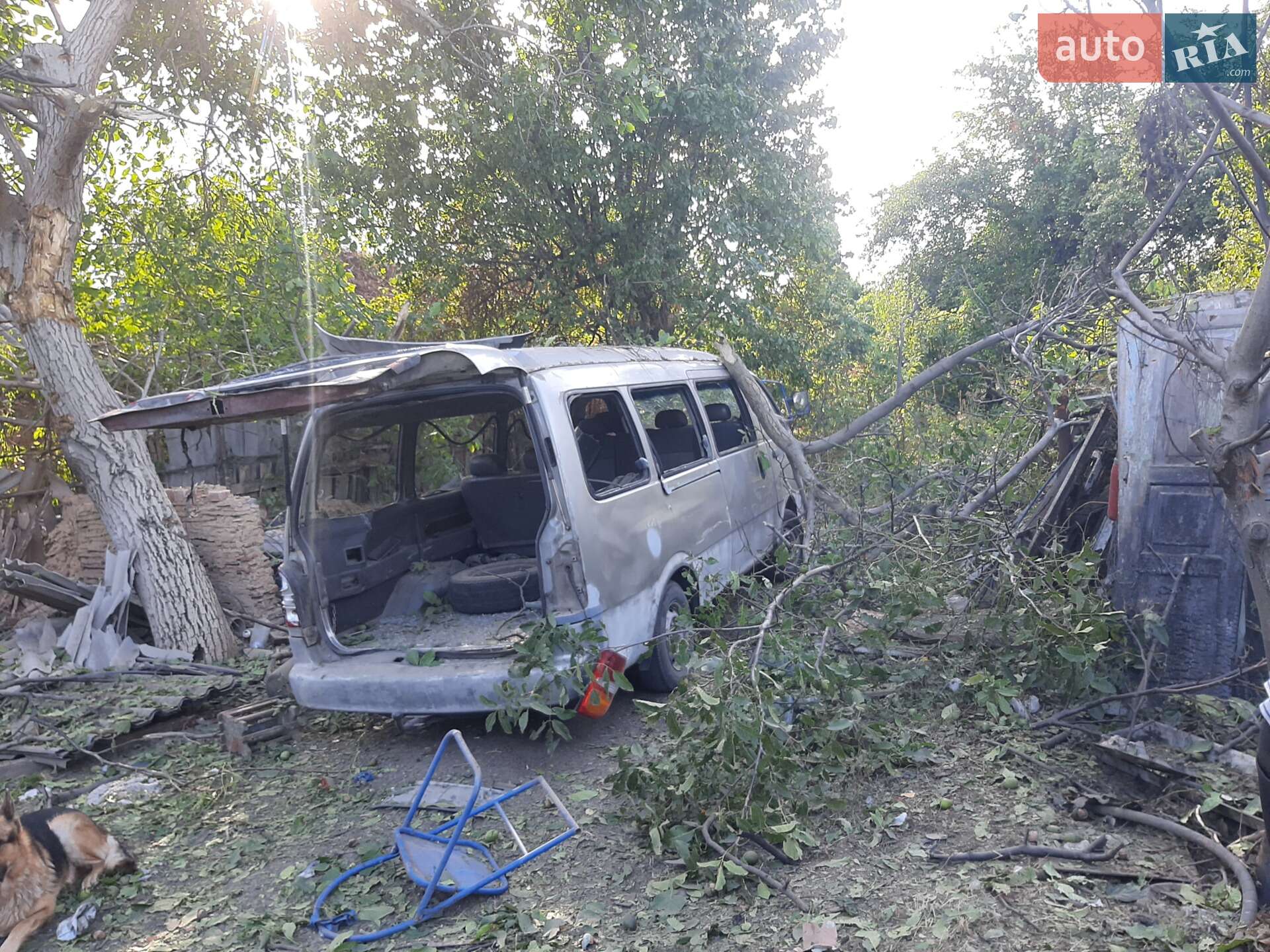 Kia Pregio 2000 VIN KNHTS7322Y7012318 фото оголошення 2 з 5
