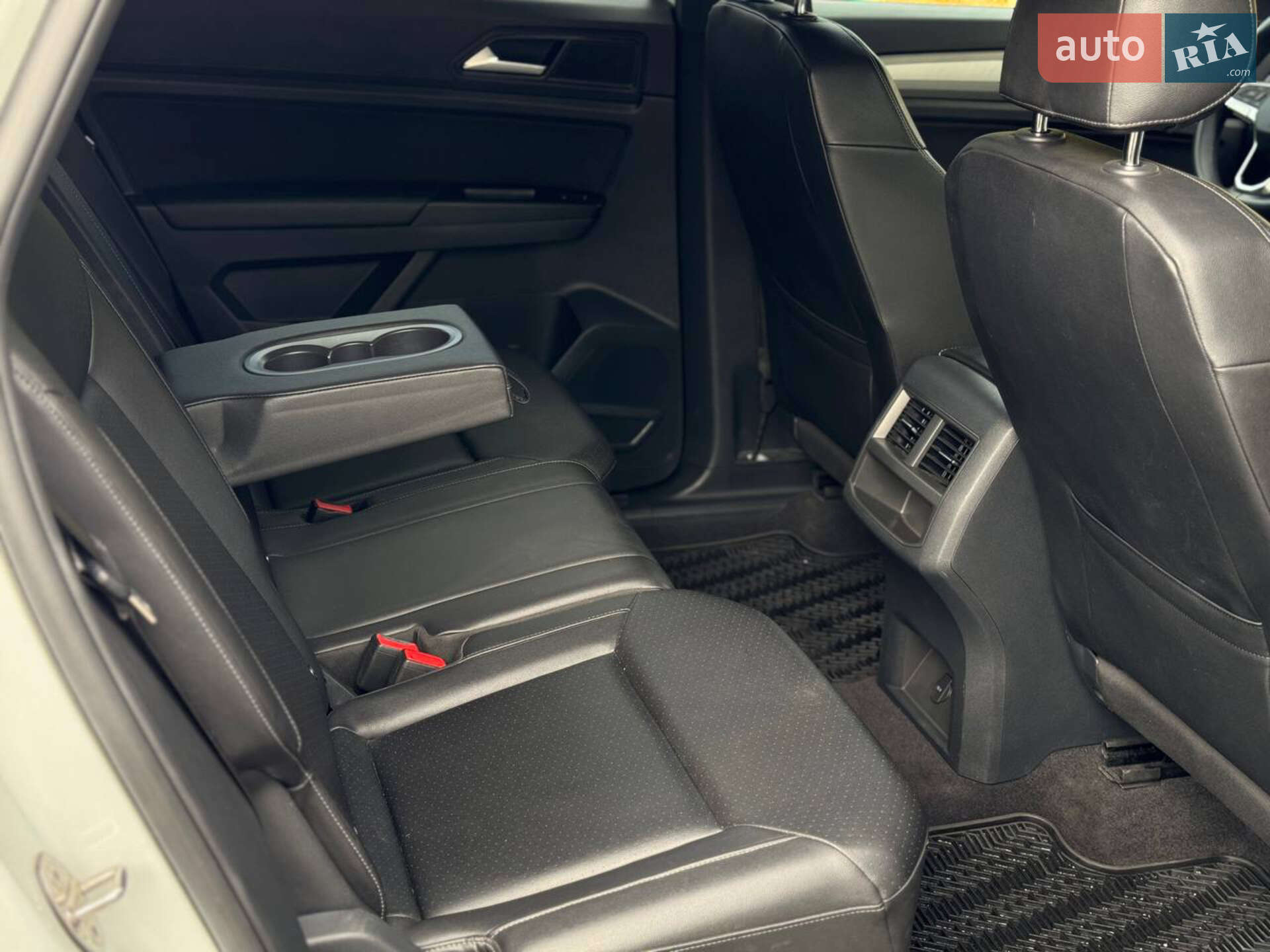 Volkswagen Atlas 2019 VIN 1V2AC2CA6LC200636 фото оголошення 28 з 30