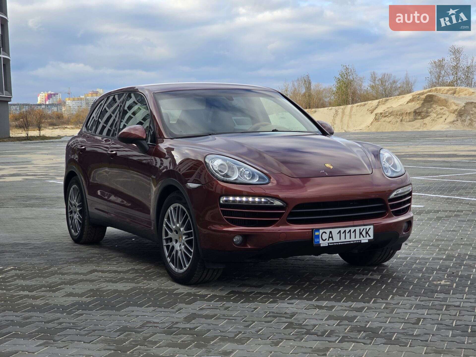 Porsche Cayenne 2011 VIN WP1ZZZ92ZBLA31981 фото оголошення 4 з 10