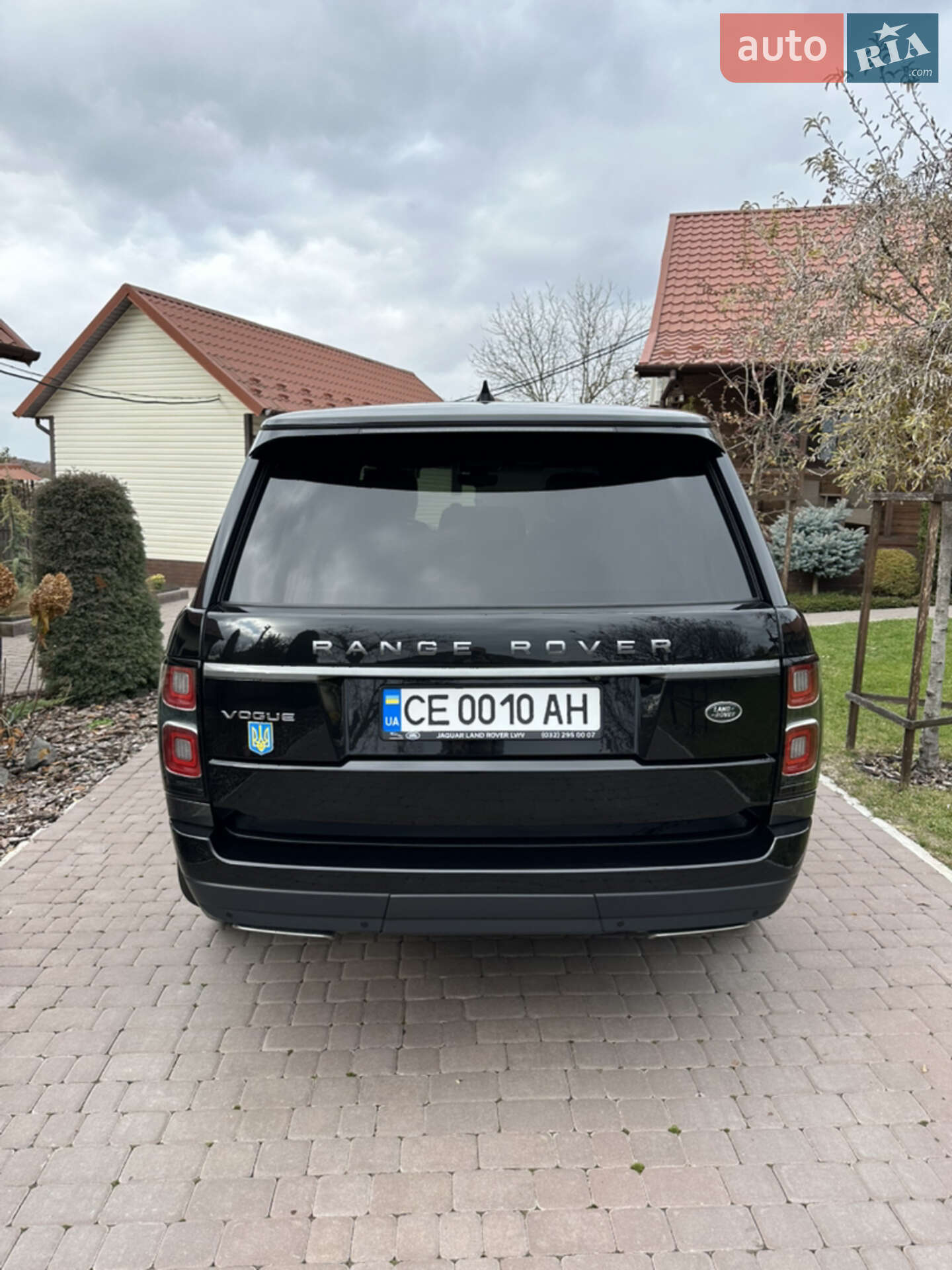 Land Rover Range Rover 2018 VIN SALGA2BJ1JA500539 фото оголошення 3 з 33