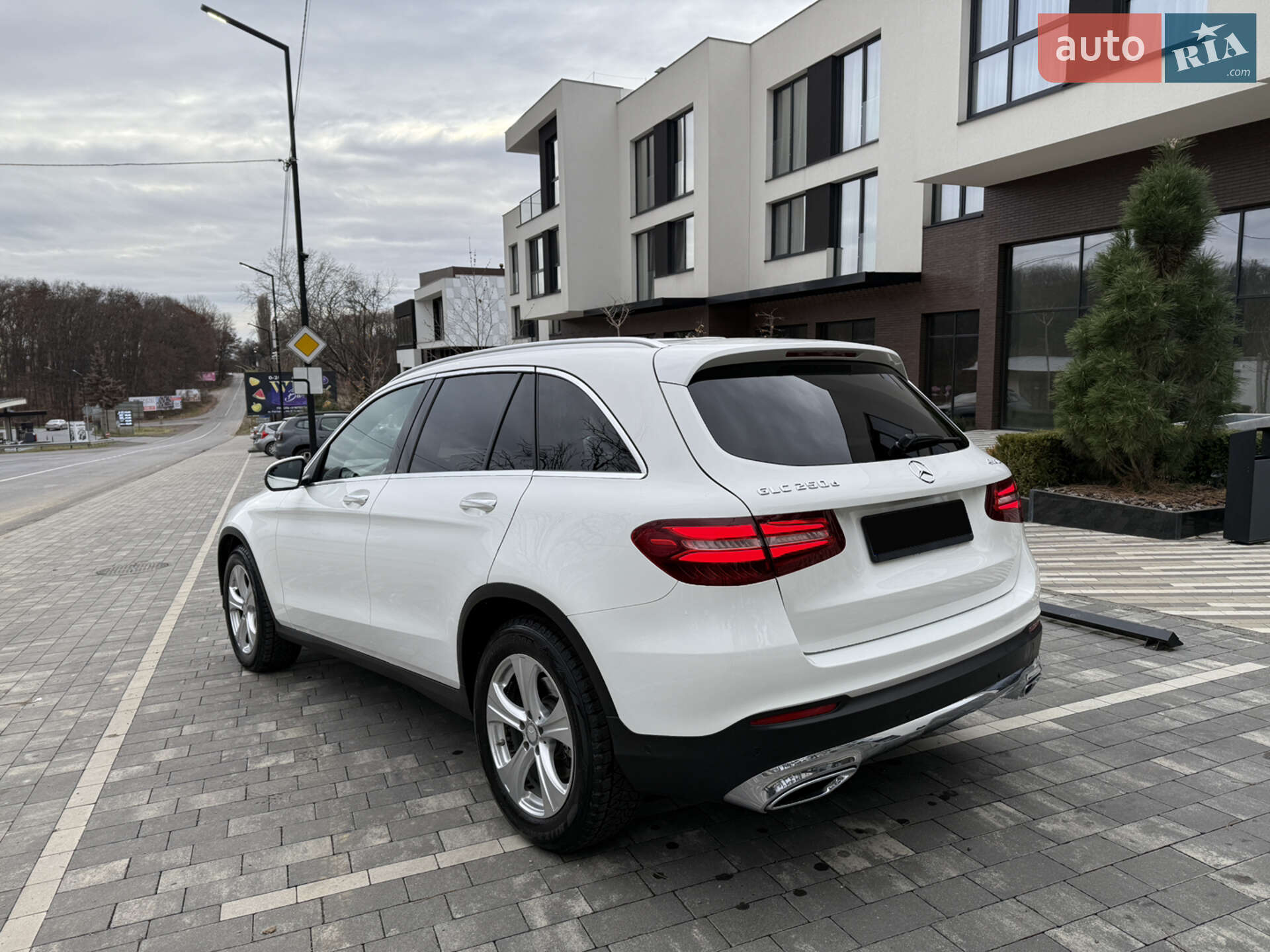 Mercedes-Benz GLC-Class 2015 VIN WDC2539091F034192 фото оголошення 10 з 35