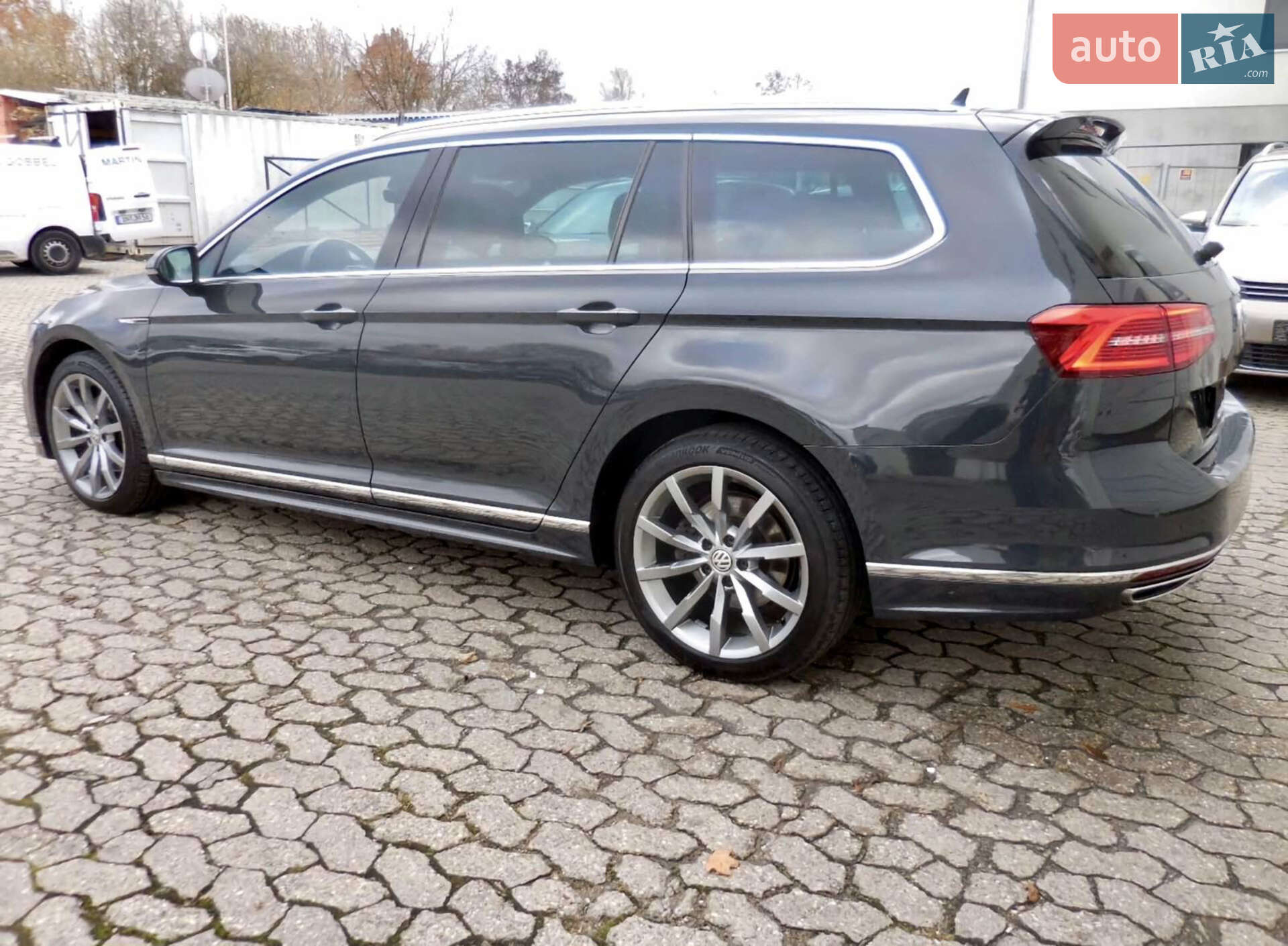 Volkswagen Passat 2018 VIN WVWZZZ3CZJE226827 фото оголошення 17 з 33