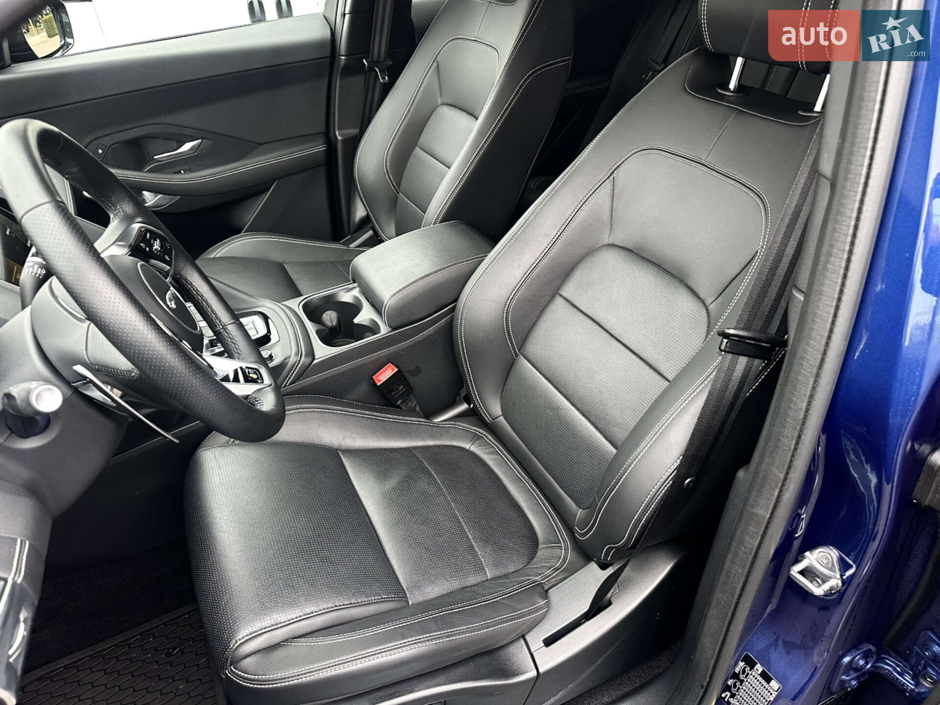 Jaguar E-Pace 2023 VIN SADFA2BX8P1038792 фото оголошення 8 з 18