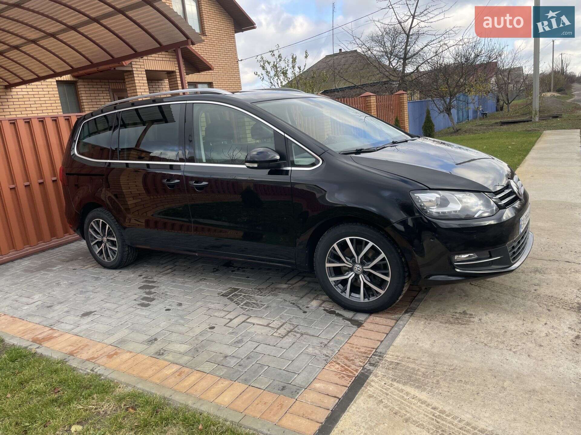 Volkswagen Sharan 2018 VIN WVWZZZ7NZJV045067 фото оголошення 2 з 41