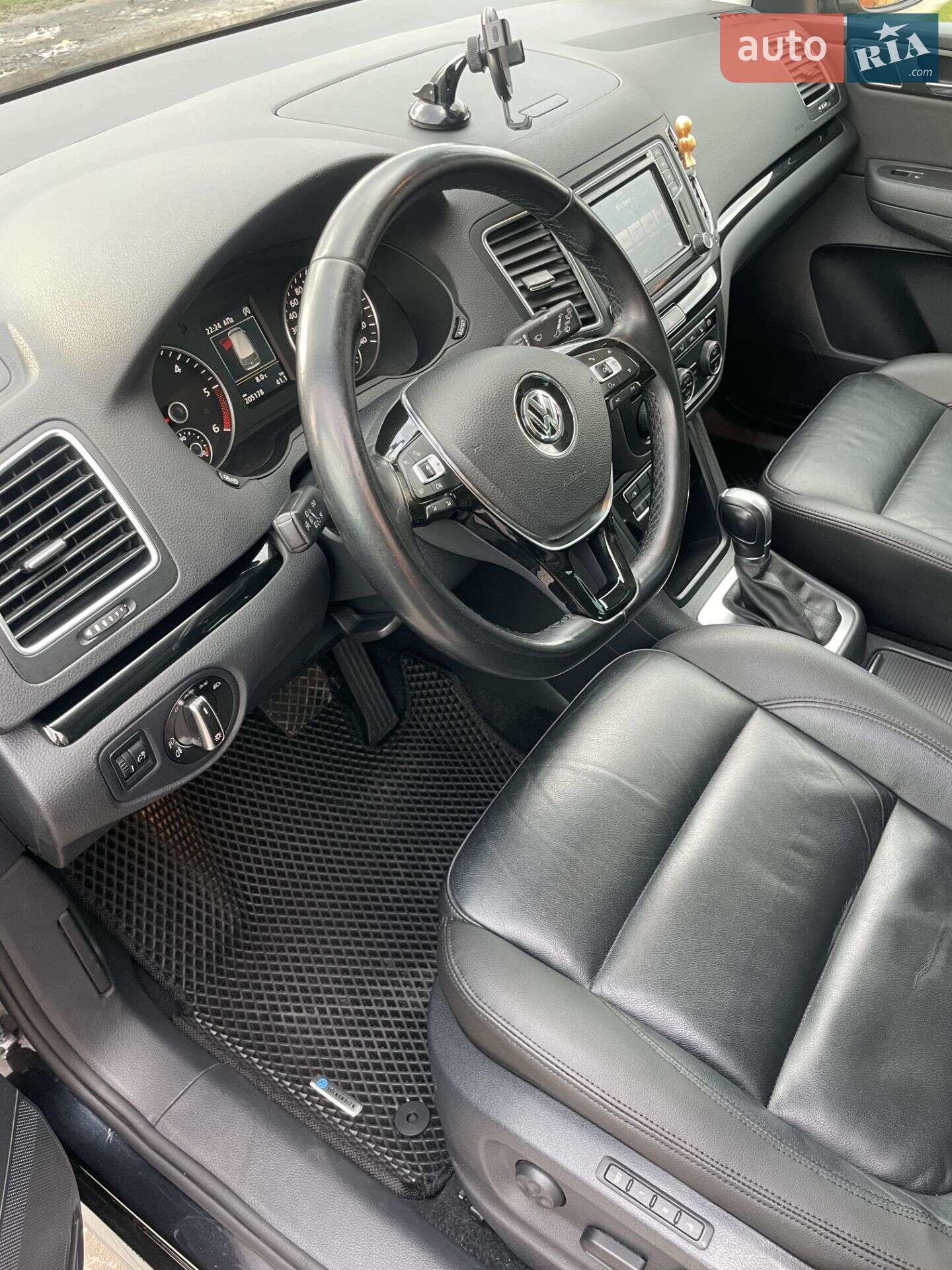 Volkswagen Sharan 2018 VIN WVWZZZ7NZJV045067 фото оголошення 9 з 41