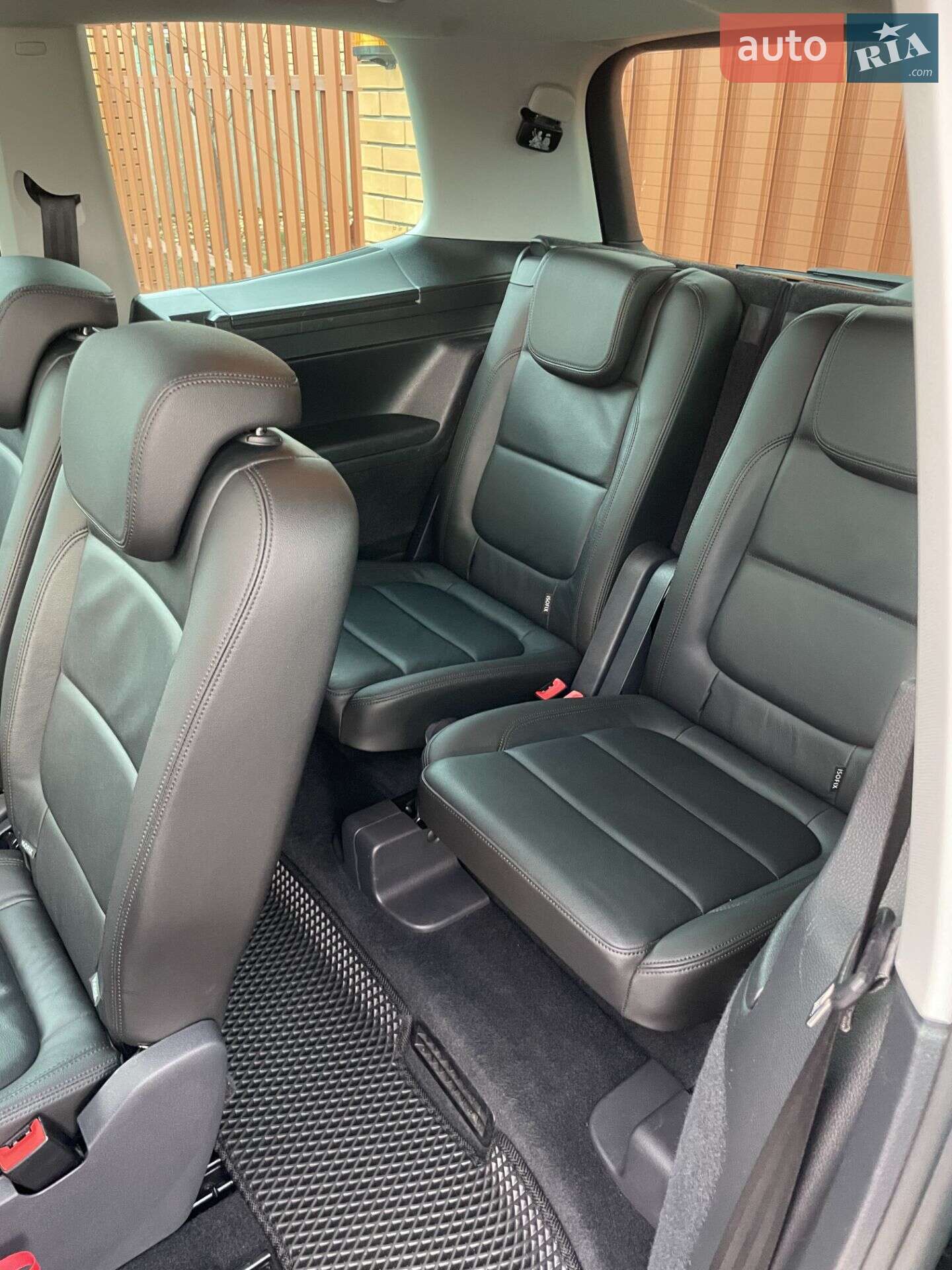 Volkswagen Sharan 2018 VIN WVWZZZ7NZJV045067 фото оголошення 23 з 41