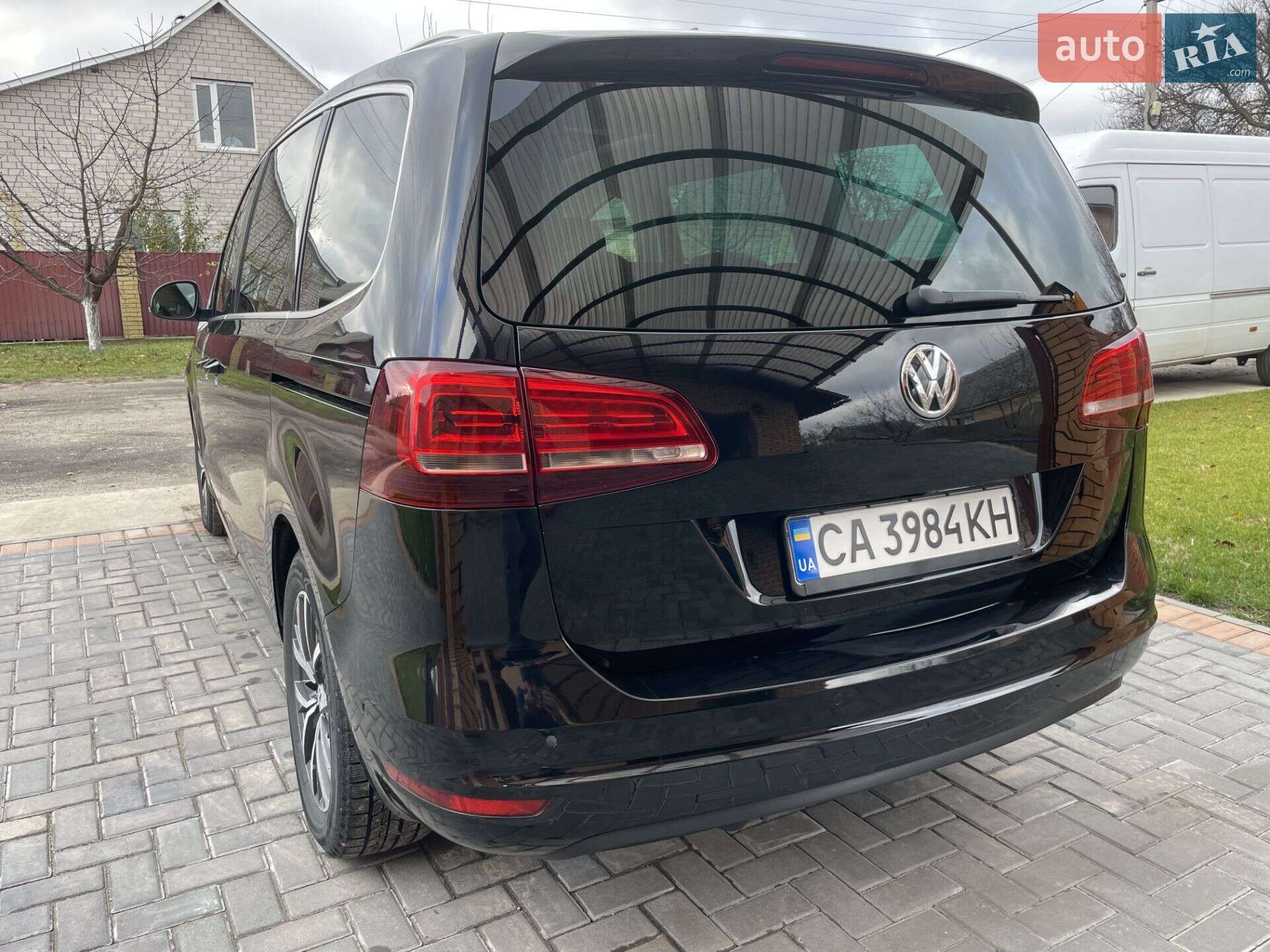 Volkswagen Sharan 2018 VIN WVWZZZ7NZJV045067 фото оголошення 30 з 41