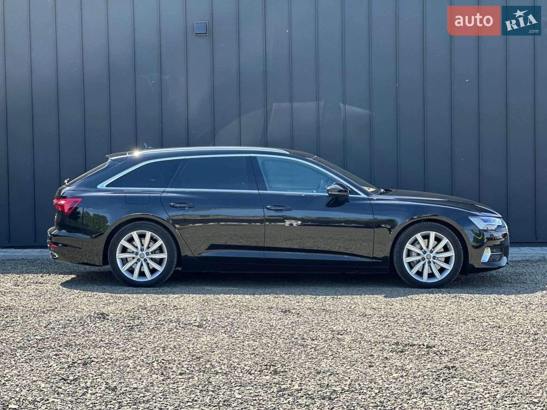 Audi A6 2018 VIN WAUZZZF25KN041186 фото оголошення 14 з 22