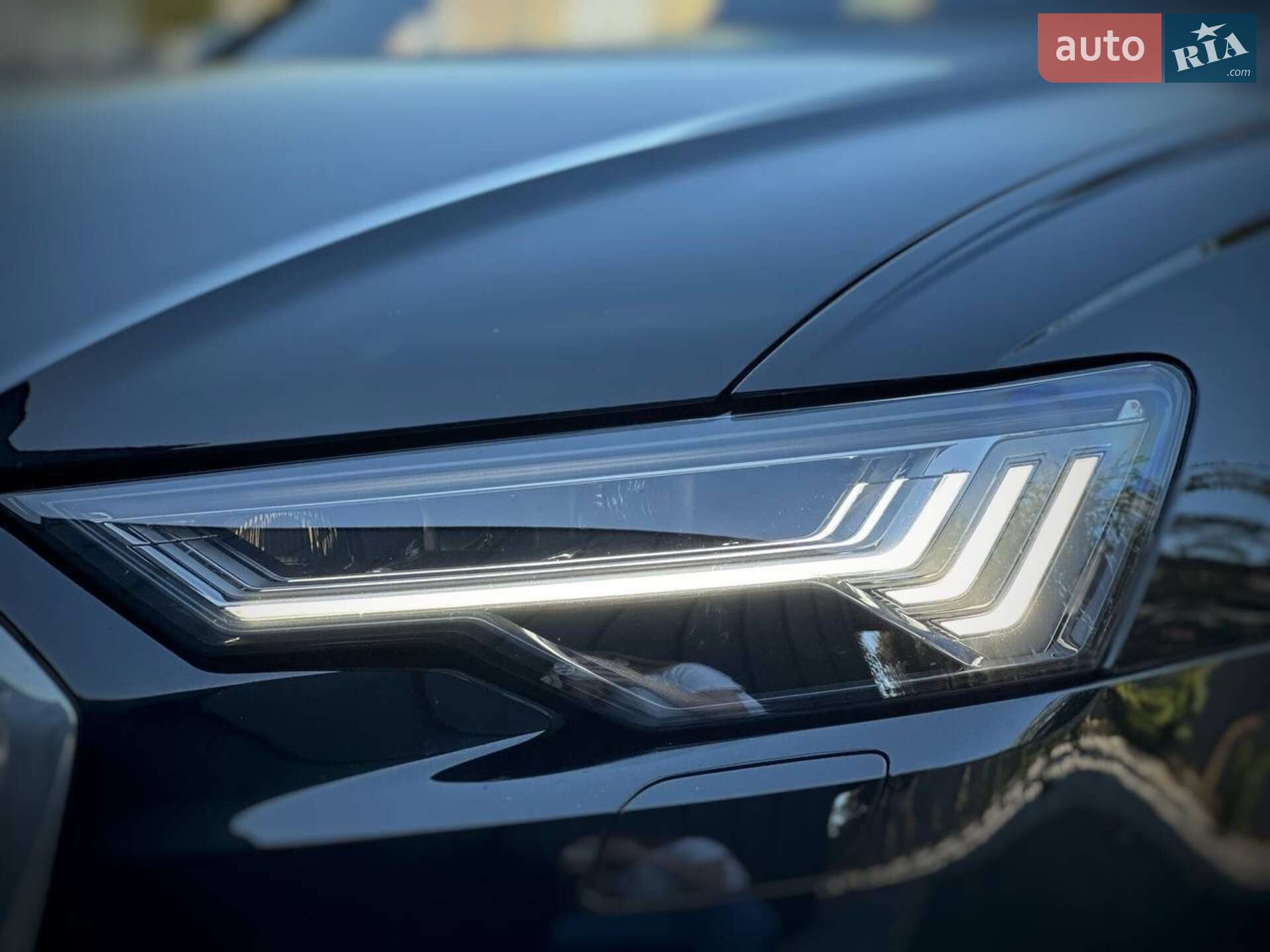 Audi A6 2018 VIN WAUZZZF25KN041186 фото оголошення 15 з 22
