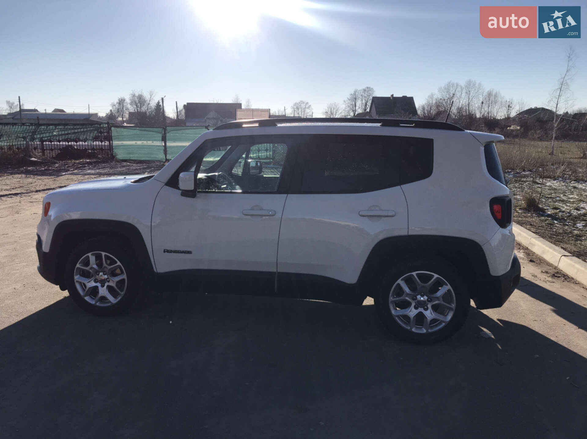 Jeep Renegade 2018 VIN ZACCJABB4JPJ22920 фото оголошення 3 з 29