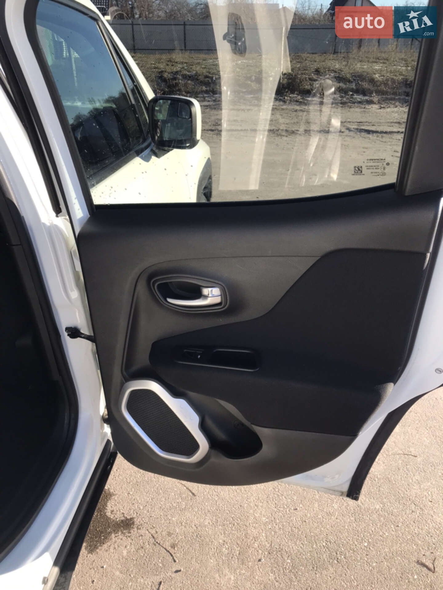 Jeep Renegade 2018 VIN ZACCJABB4JPJ22920 фото оголошення 14 з 29
