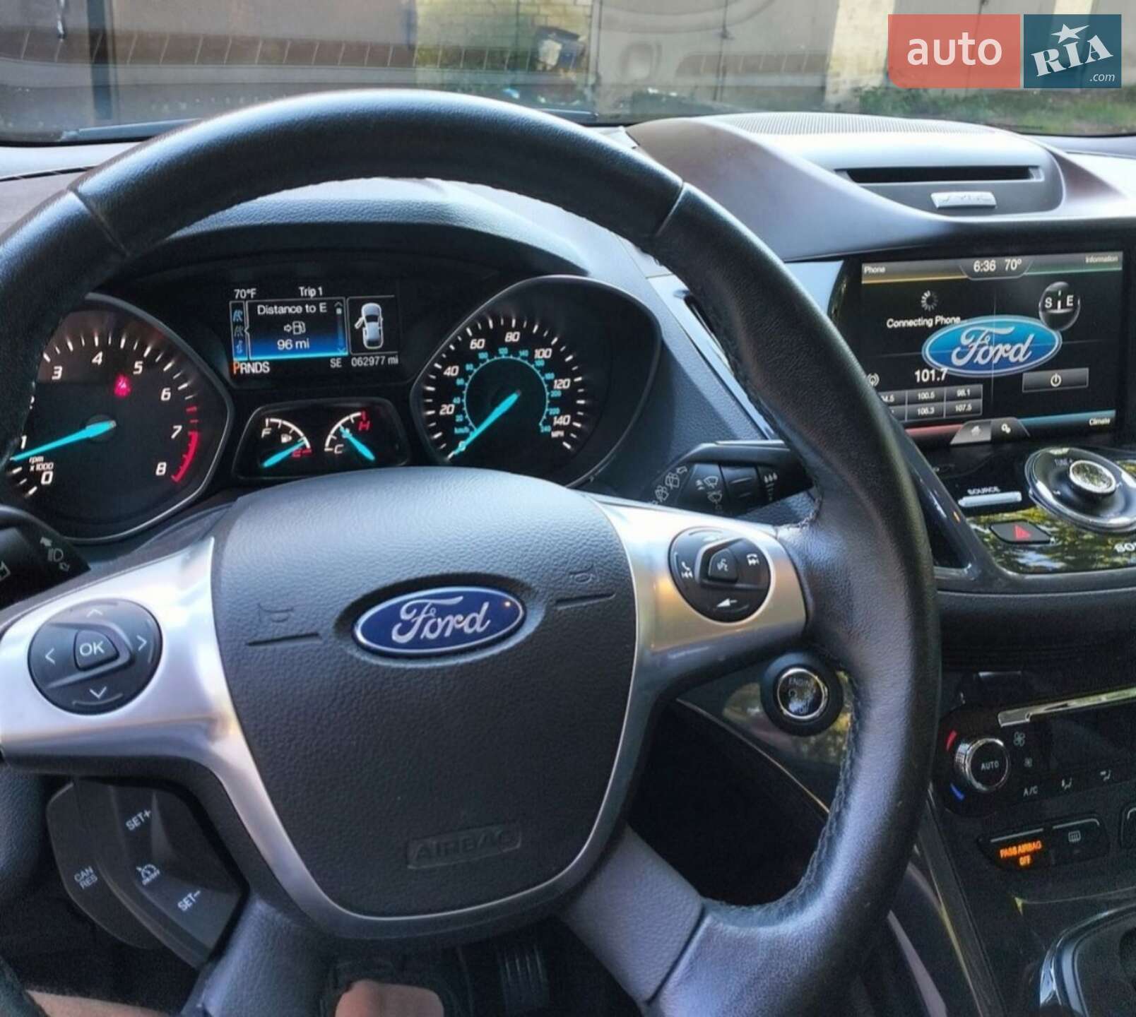 Ford Escape 2015 VIN 1FMCU9JX2FUB91094 фото оголошення 12 з 17