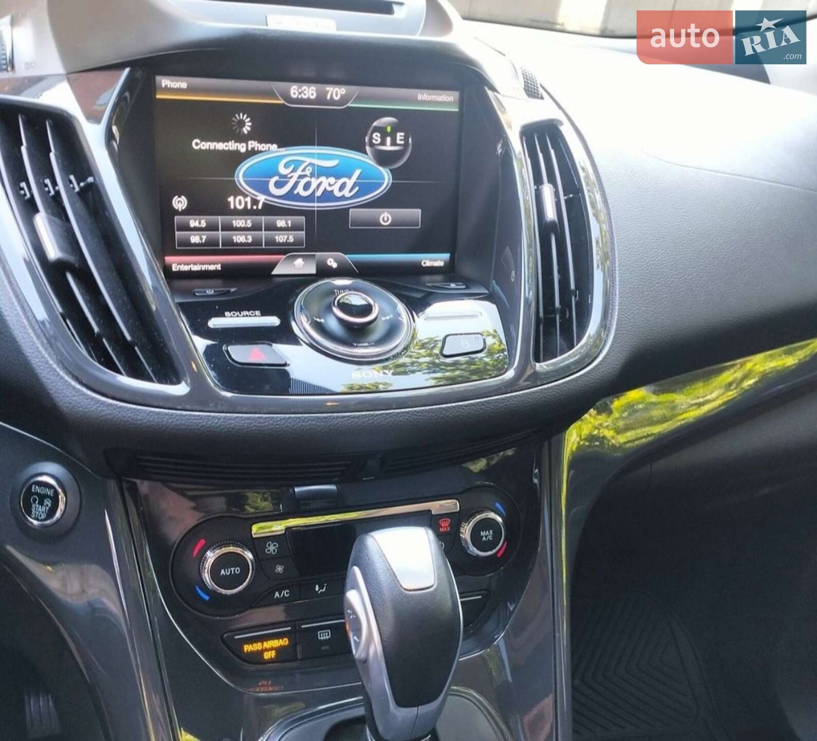 Ford Escape 2015 VIN 1FMCU9JX2FUB91094 фото оголошення 13 з 17