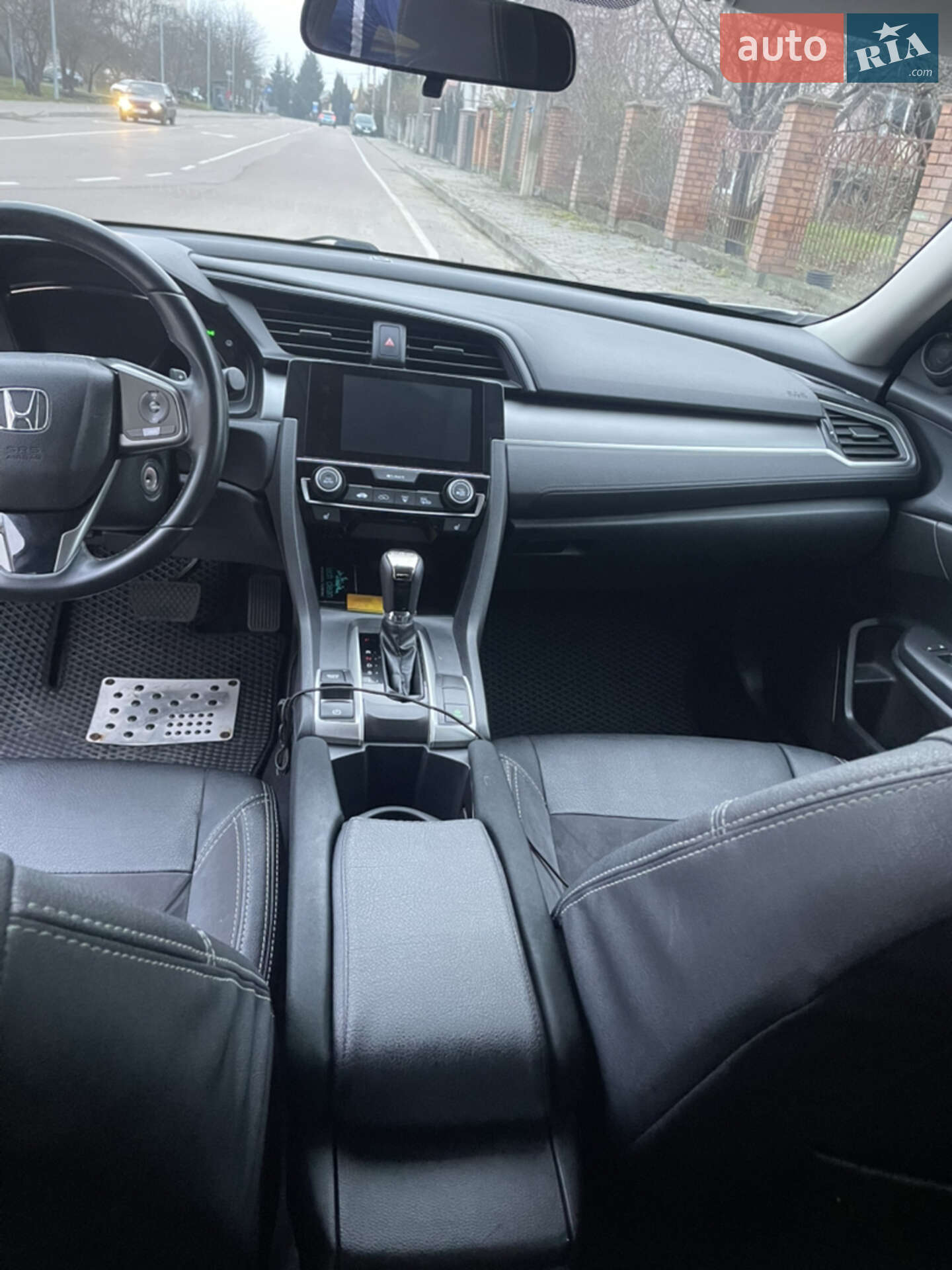 Honda Civic 2018 VIN 2HGFC2F50JH029139 фото оголошення 8 з 8