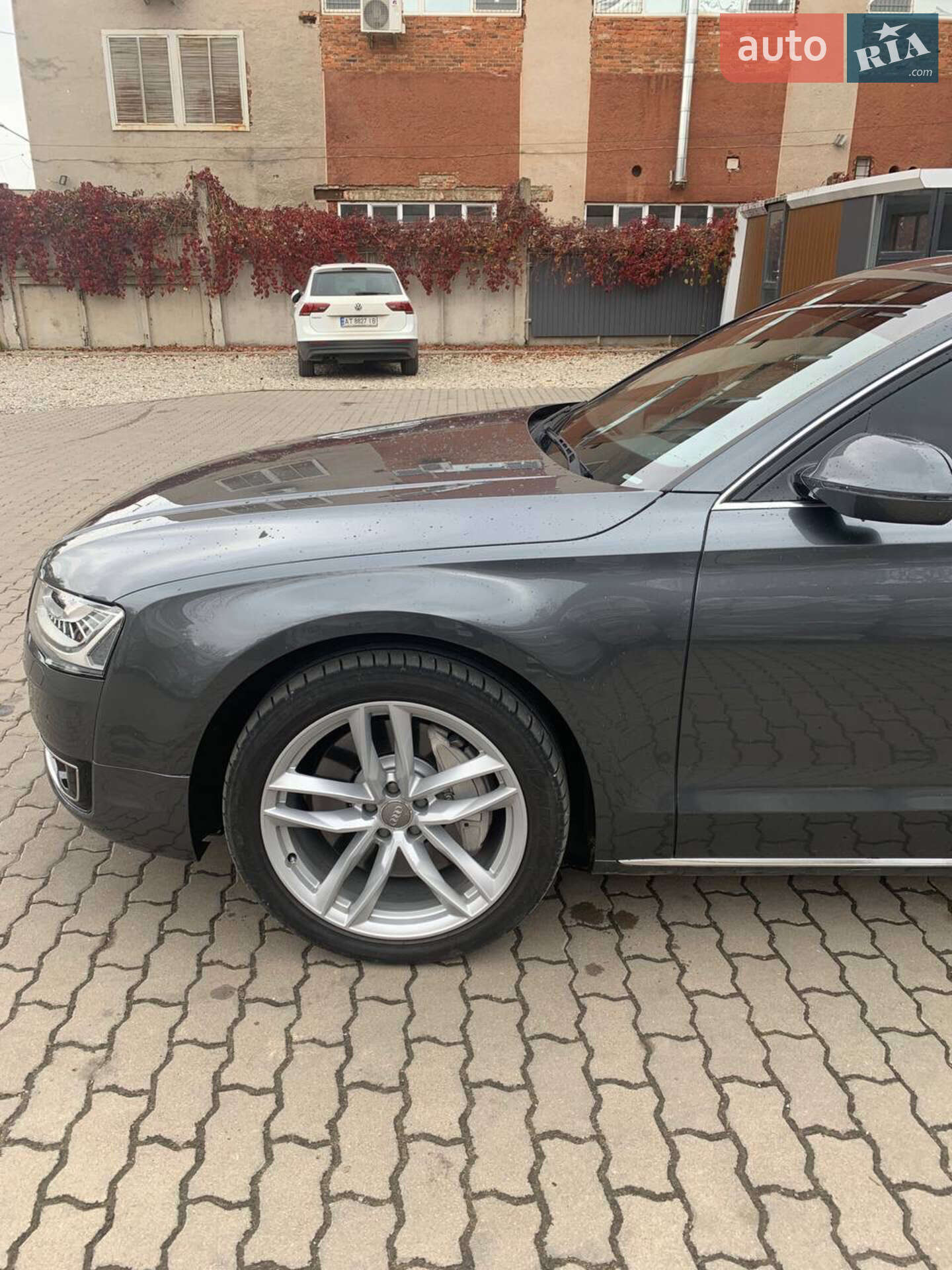 Audi A8 2014 VIN WAUJGAFD0FN009905 фото оголошення 39 з 92
