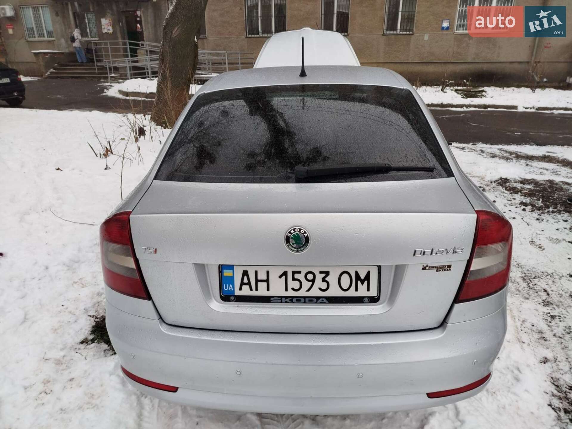 Skoda Octavia 2012 VIN TMBCK41Z3DB152277 фото оголошення 2 з 26