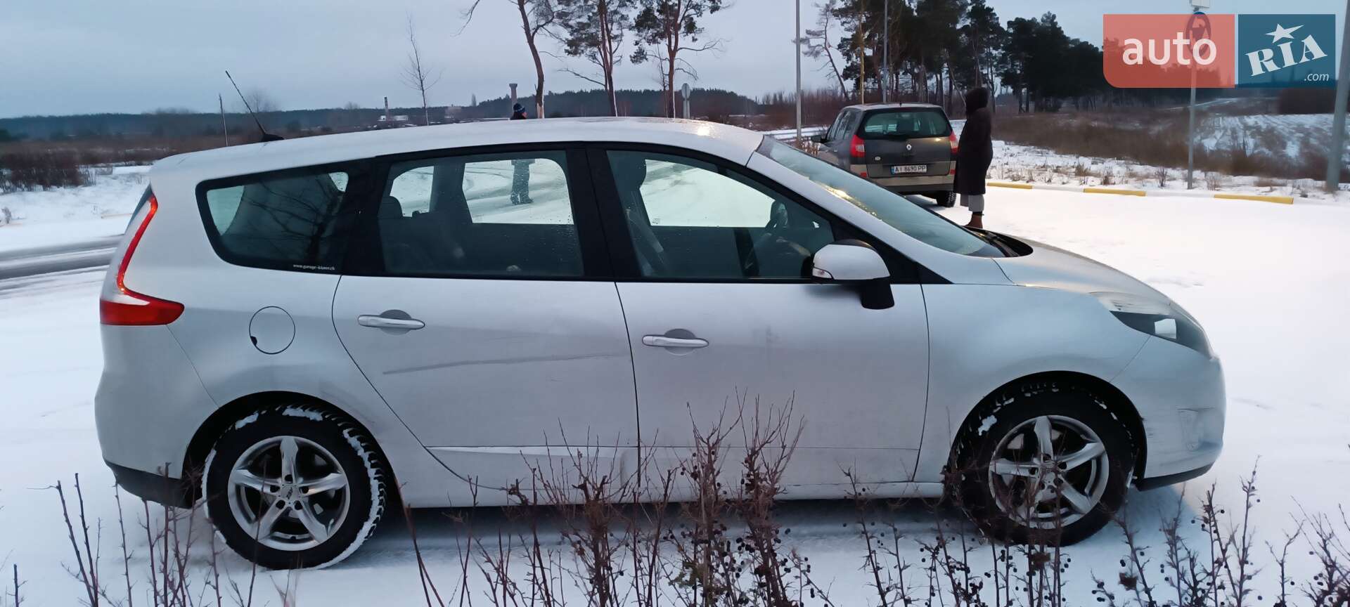 Renault Grand Scenic 2011 VIN VF1JZ09BE46087625 фото оголошення 2 з 5