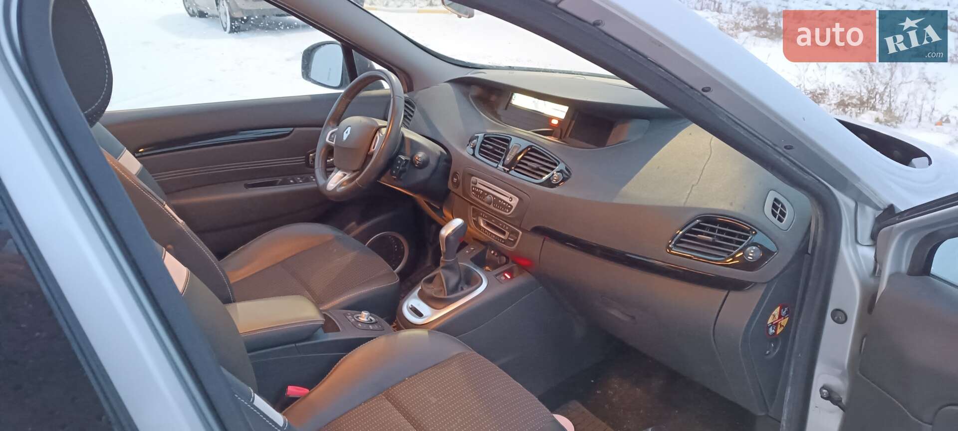 Renault Grand Scenic 2011 VIN VF1JZ09BE46087625 фото оголошення 3 з 5