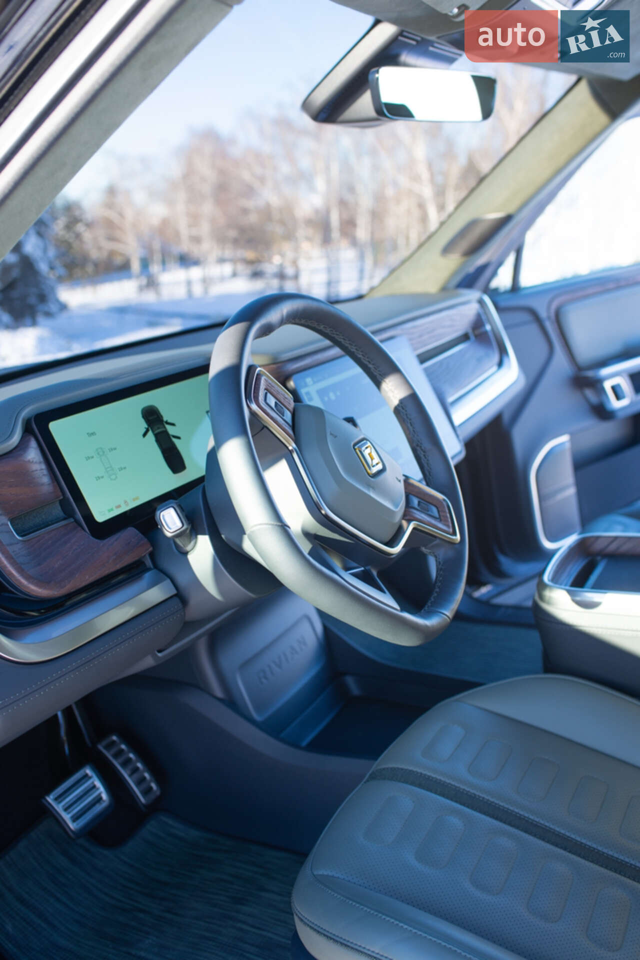 Rivian R1T 2023 VIN 7FCTGAAA3NN016283 фото оголошення 46 з 61