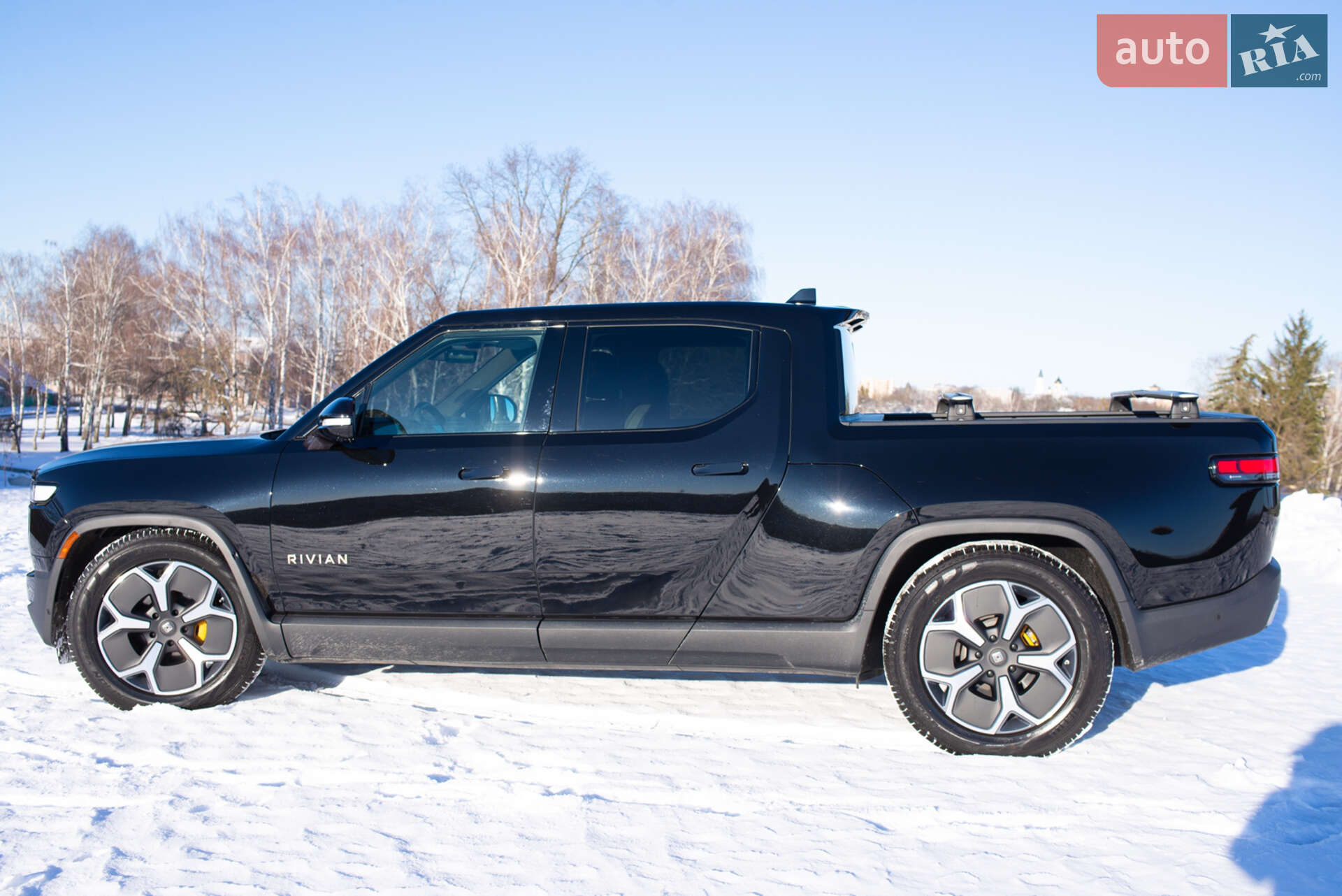 Rivian R1T 2023 VIN 7FCTGAAA3NN016283 фото оголошення 11 з 61