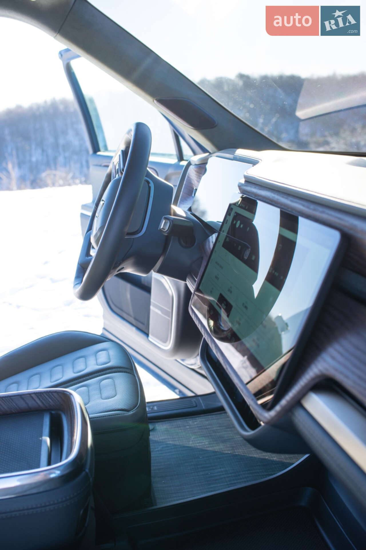 Rivian R1T 2023 VIN 7FCTGAAA3NN016283 фото оголошення 51 з 61