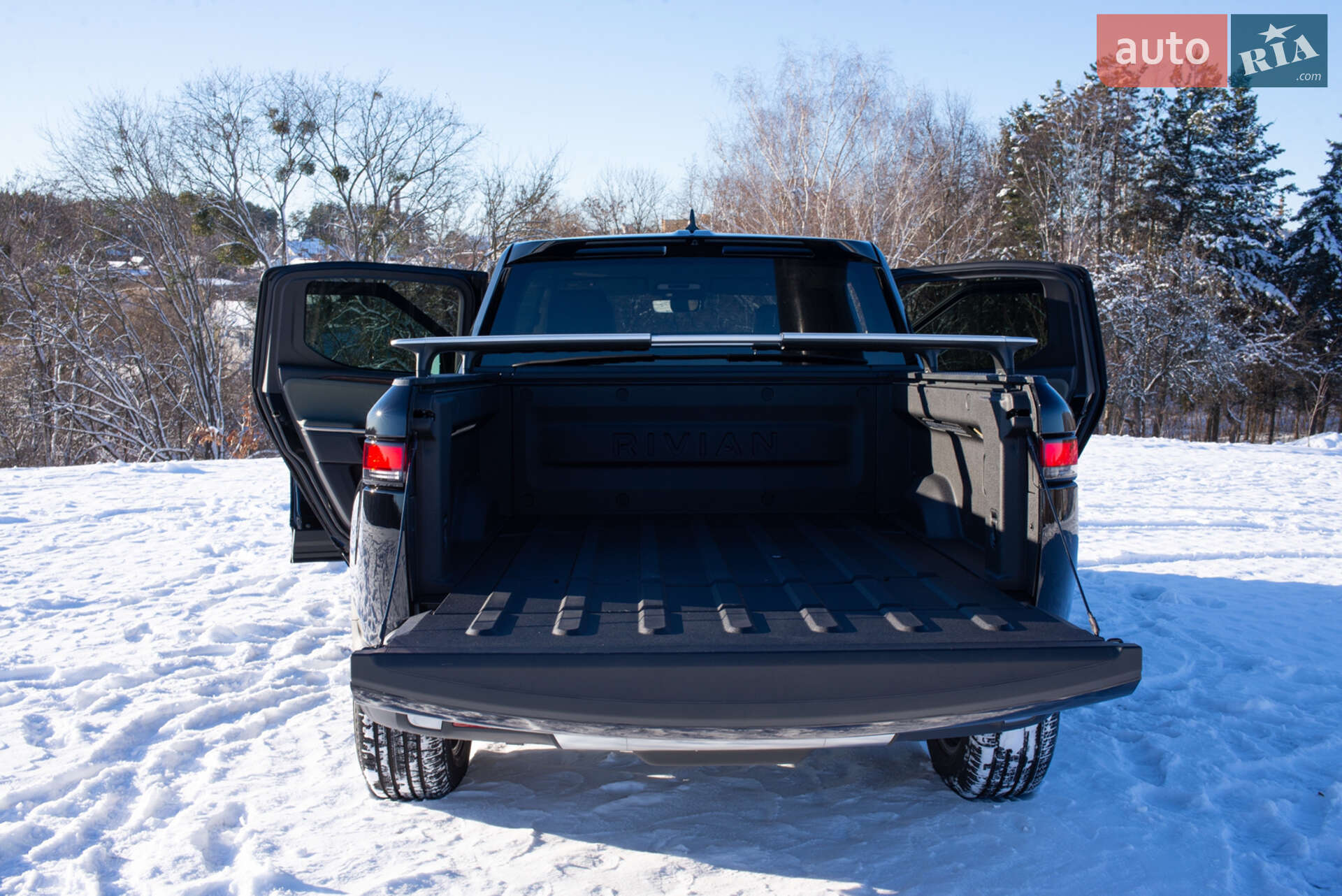 Rivian R1T 2023 VIN 7FCTGAAA3NN016283 фото оголошення 21 з 61