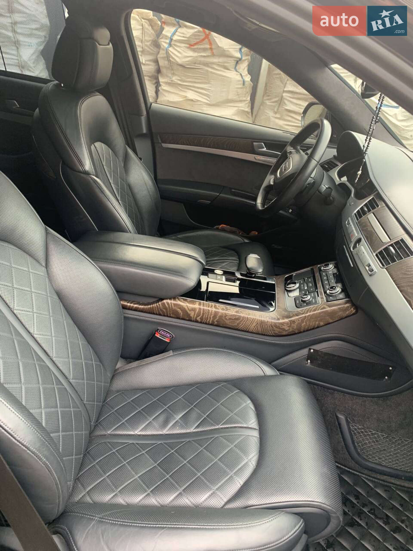 Audi A8 2014 VIN WAUJGAFD0FN009905 фото оголошення 11 з 68